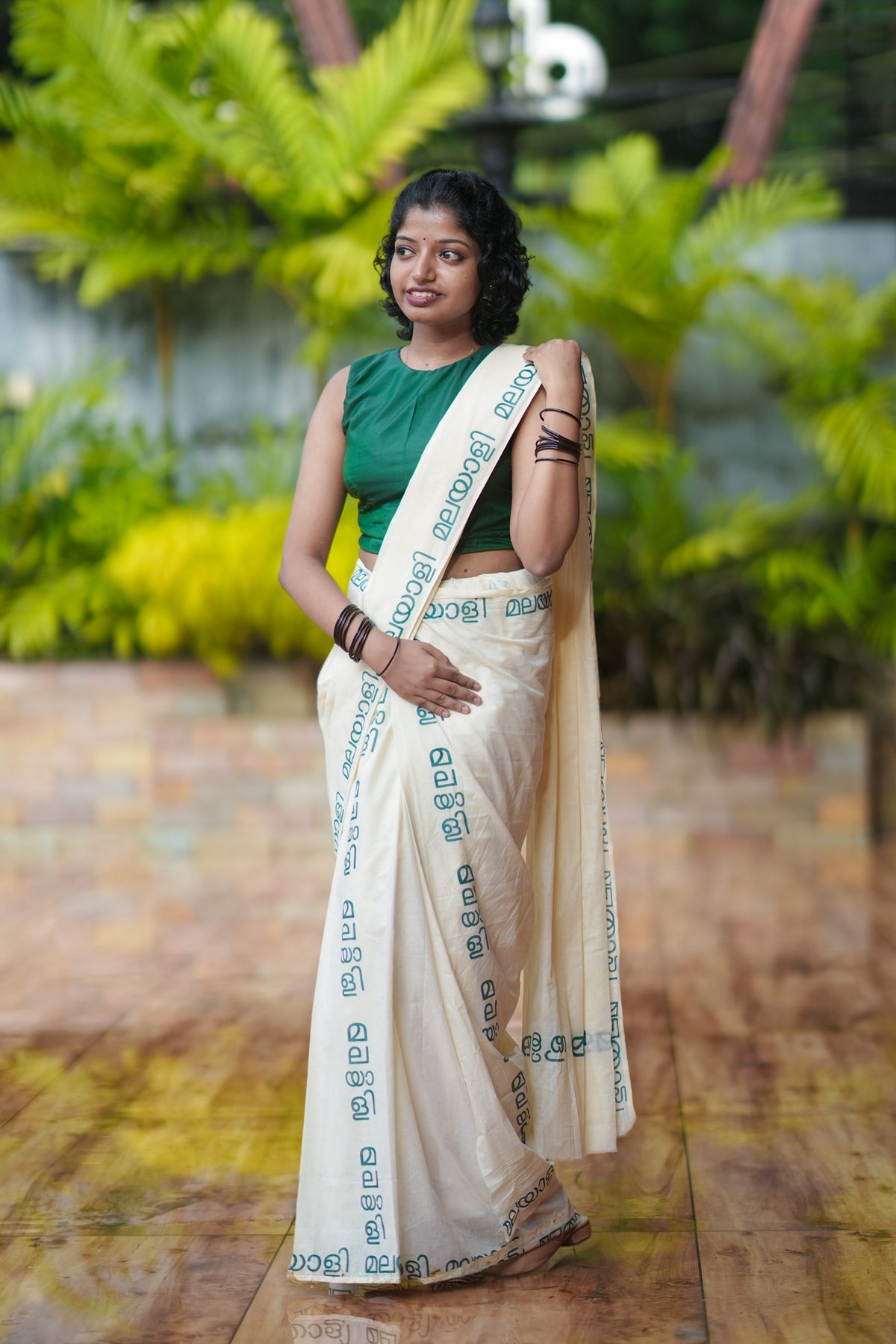 Malayali Printed Green Pure Cotton Settumundu with Matching Blouse Material