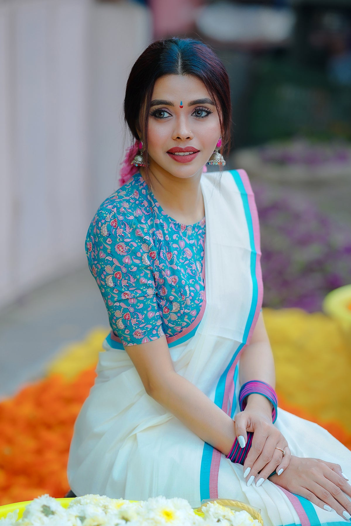 Nandhini – Kerala Traditional Settumundu with Blouse Material