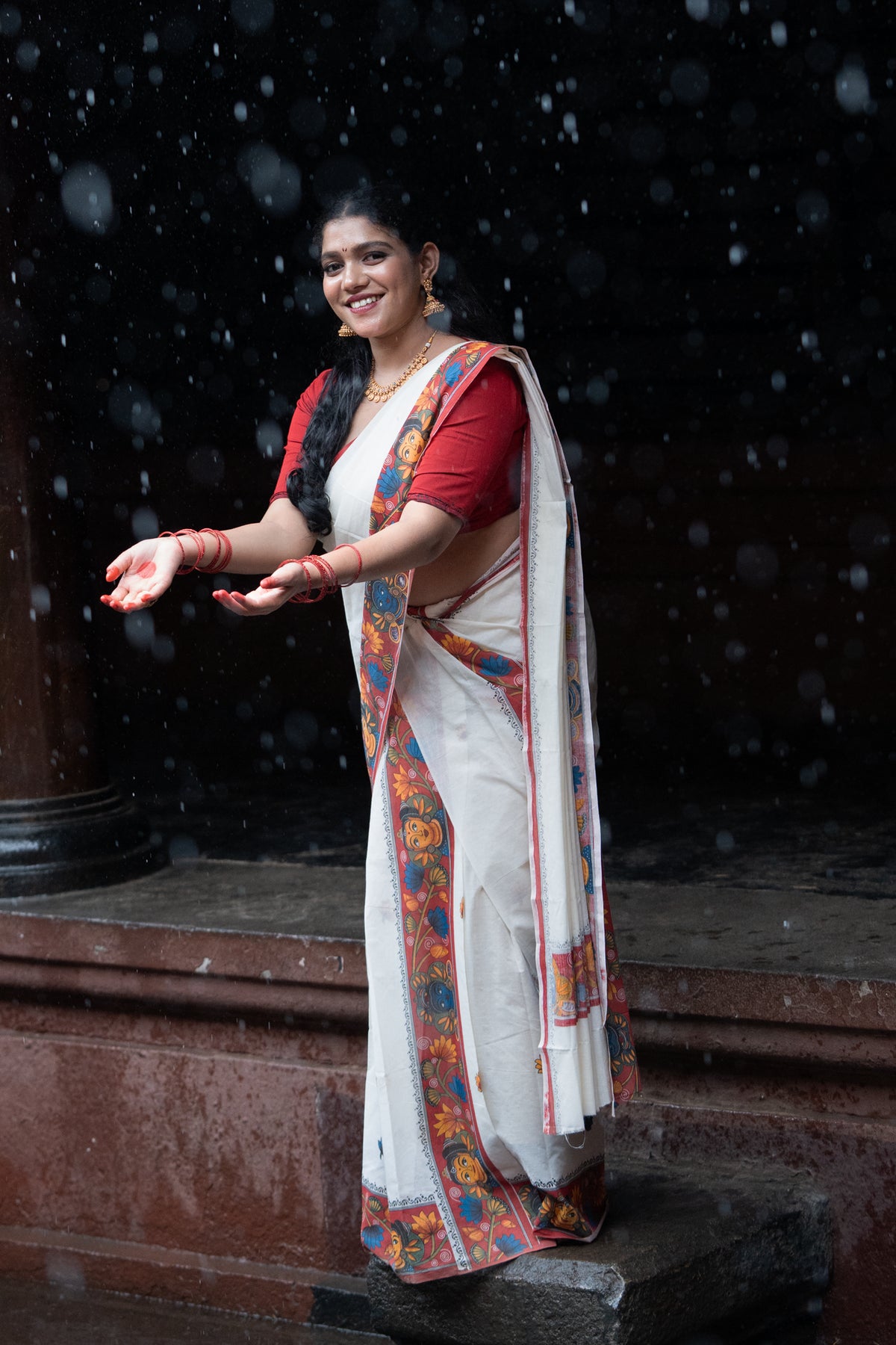 Radha Madhavam Mural Screen Printed Settumundu with Matching Blouse Material