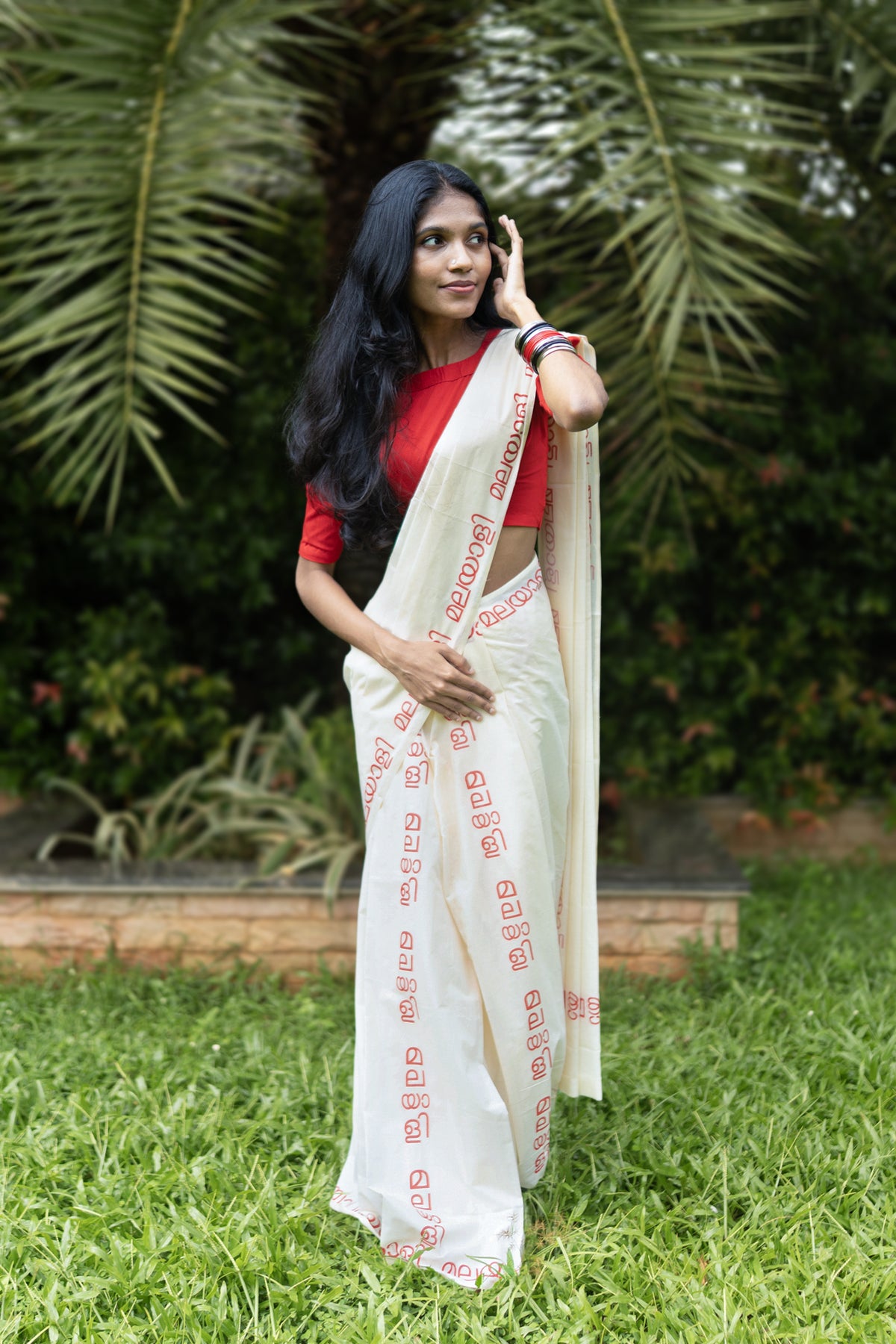 Malayali Printed Red Pure Cotton Settumundu with Matching Blouse Material