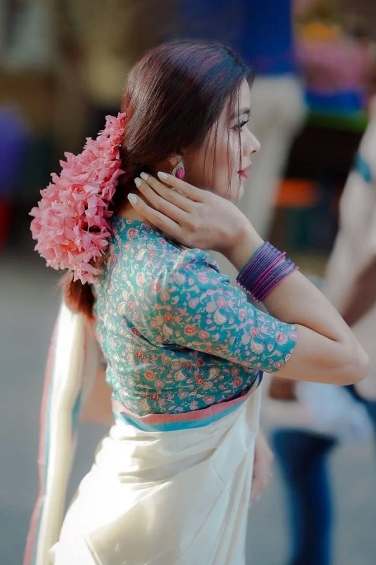 Nandhini – Kerala Traditional Settumundu with Blouse Material