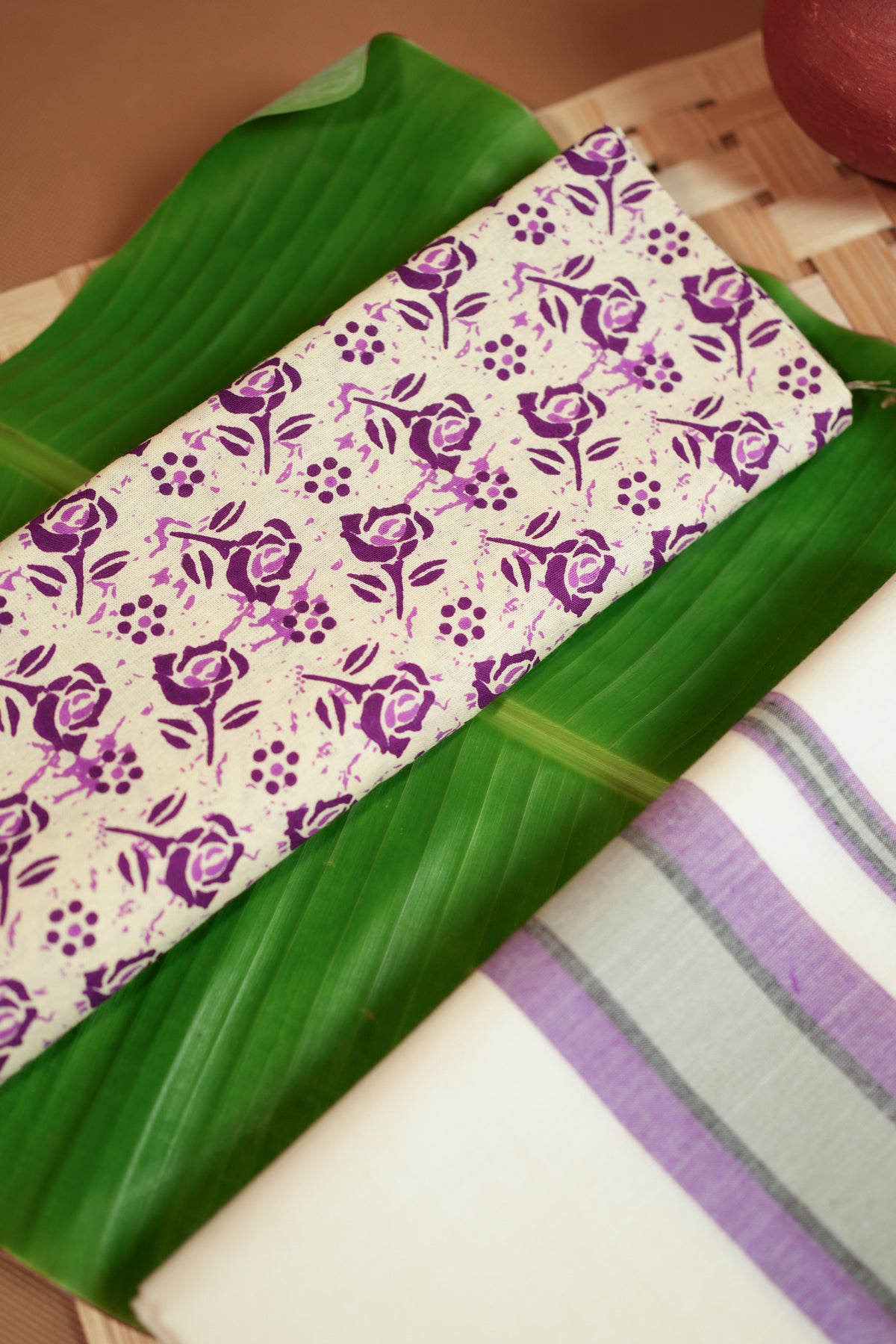 Apsara - Premium Mulloth Settumundu with Matching Cotton Blouse Material
