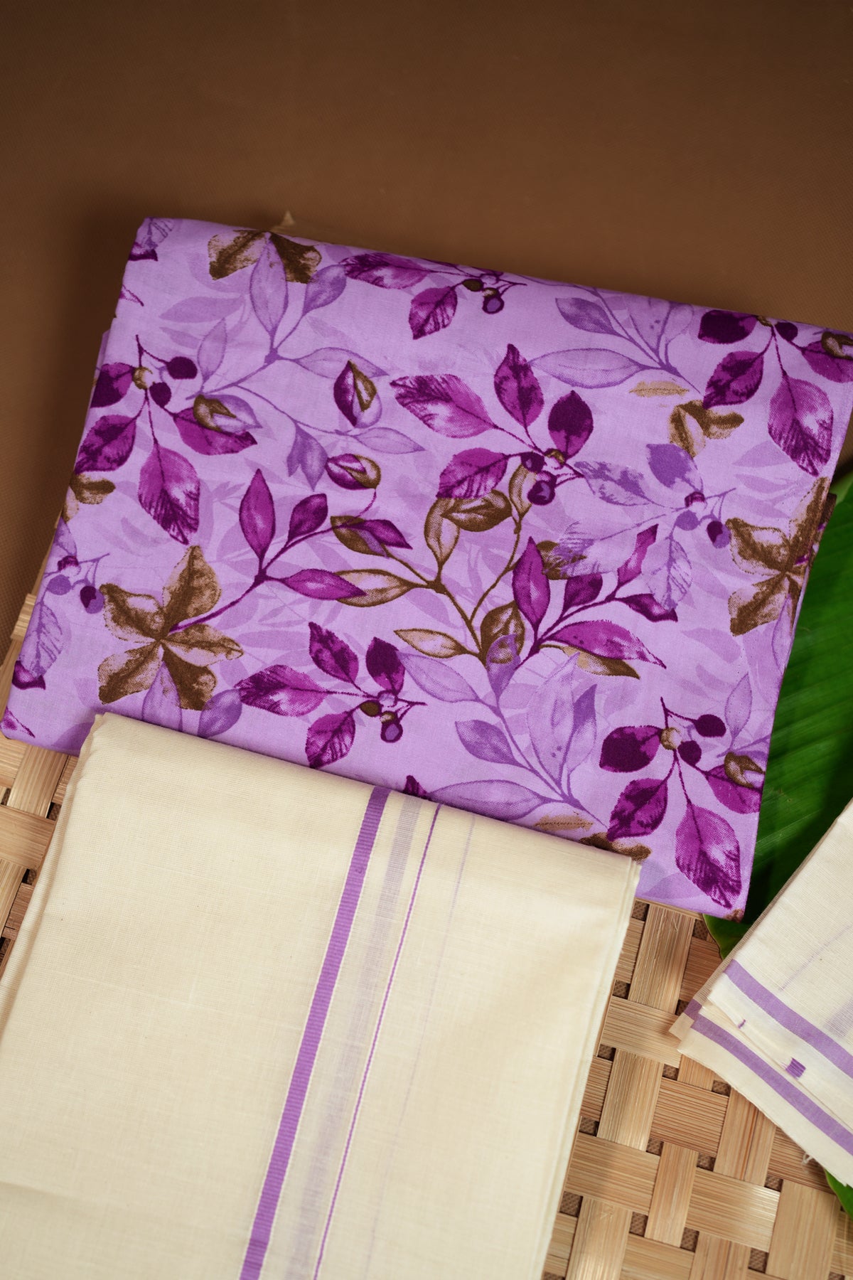 Laasya - Lavender Settumund with Printed Blouse Material