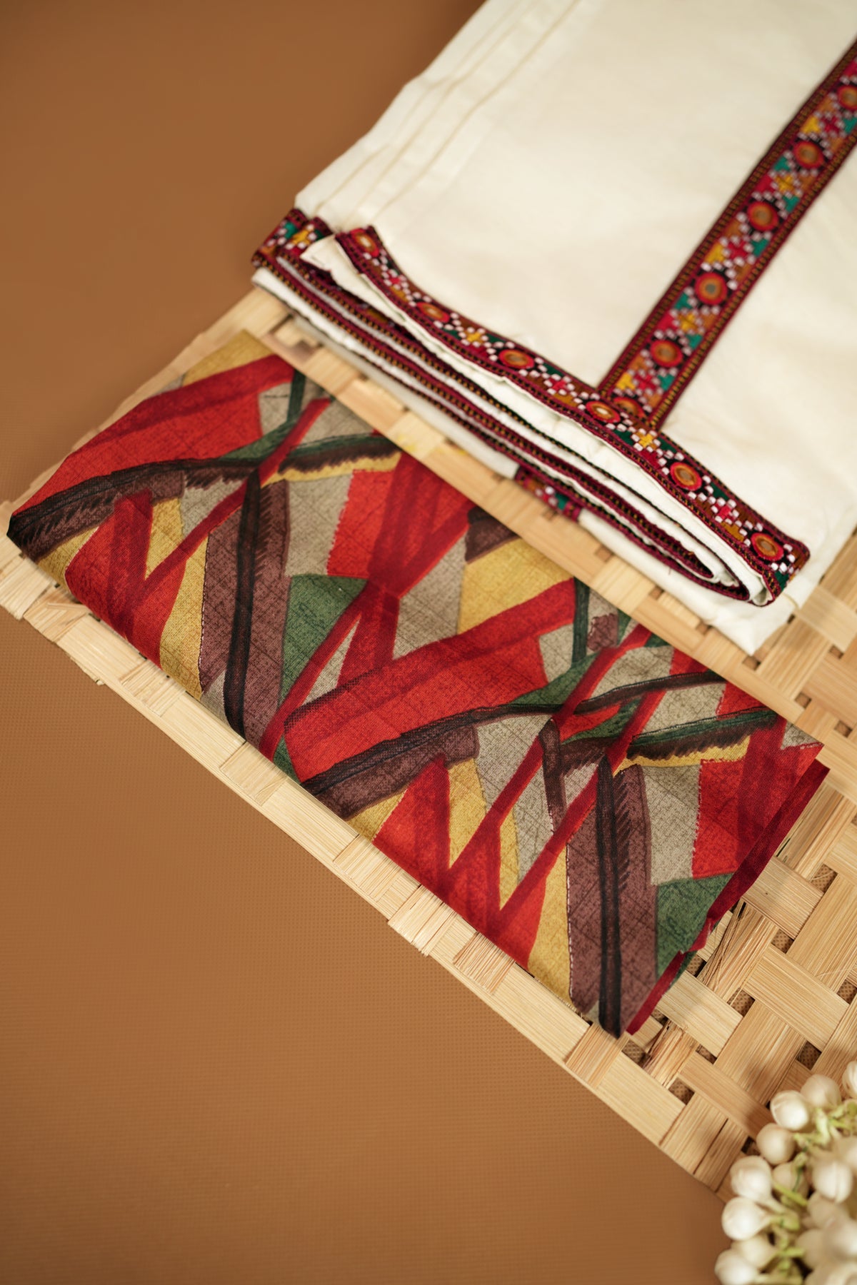 Sahrudaya– Mirror worked Lace border Stitched Settumund with Matching Blouse Material