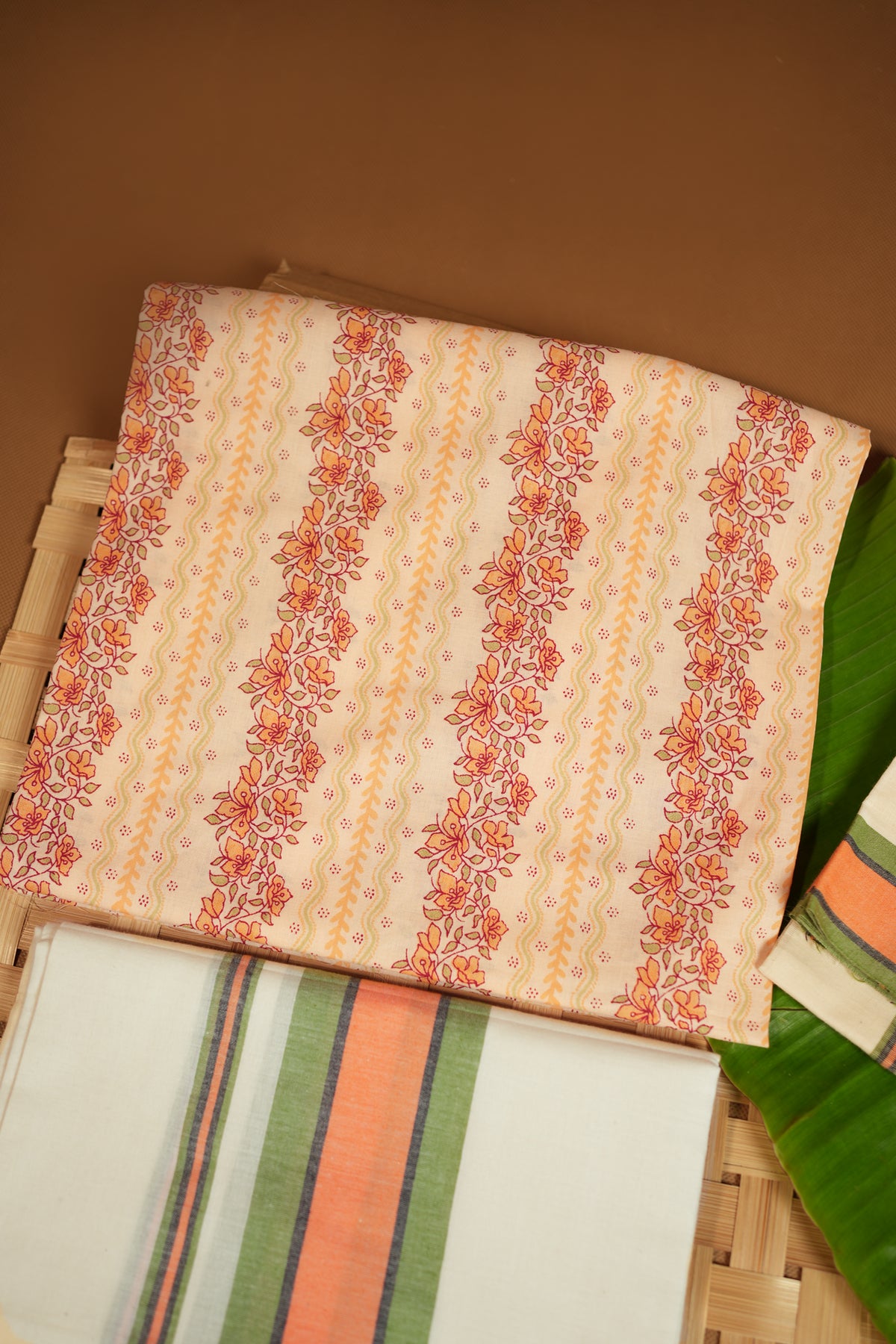 Niranjana Pure Cotton Traditional Kerala Mulloth Settumund with Floral Printed Blouse Material
