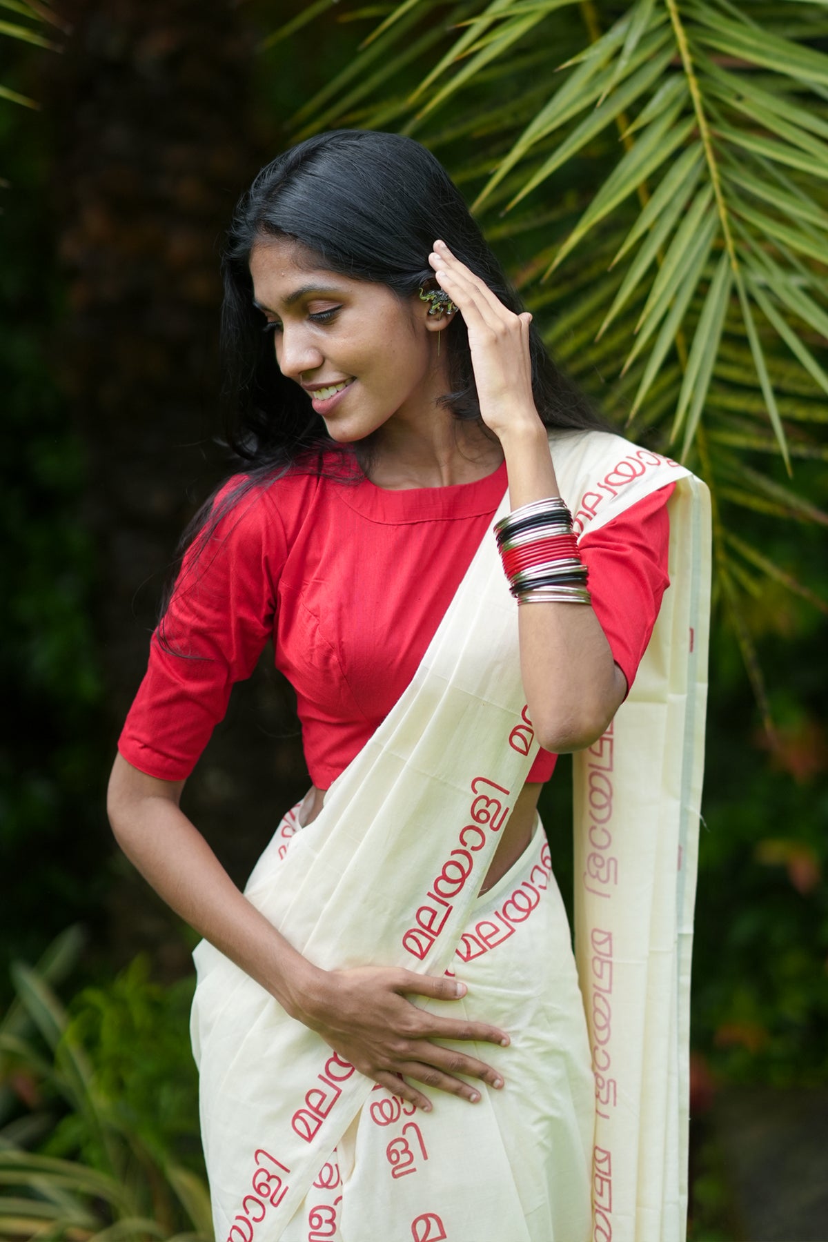 Malayali Printed Red Pure Cotton Settumundu with Matching Blouse Material