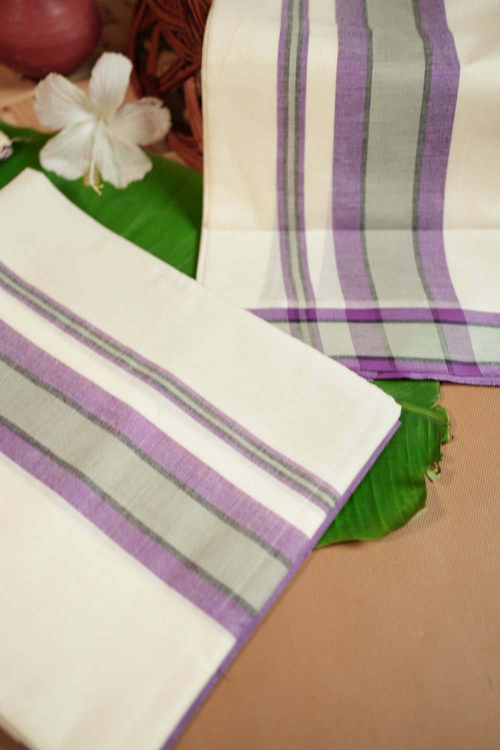 Apsara - Premium Mulloth Settumundu with Matching Cotton Blouse Material