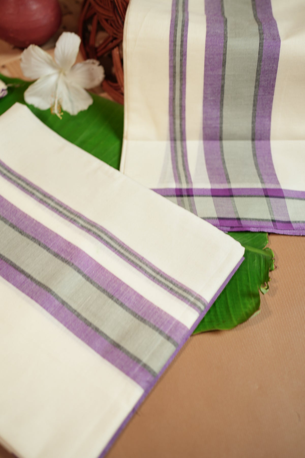 Apsara - Premium Mulloth Settumundu with Matching Cotton Blouse Material