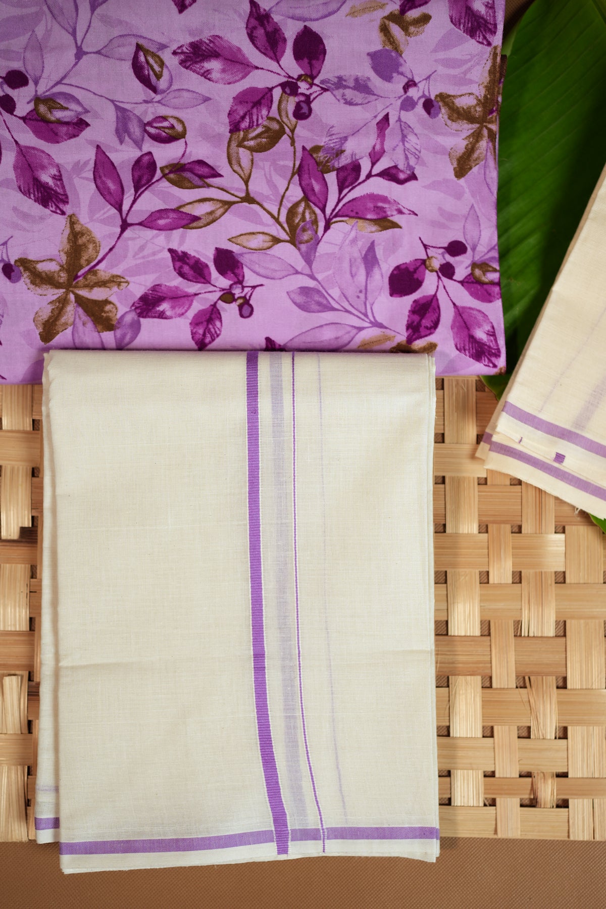 Laasya - Lavender Settumund with Printed Blouse Material