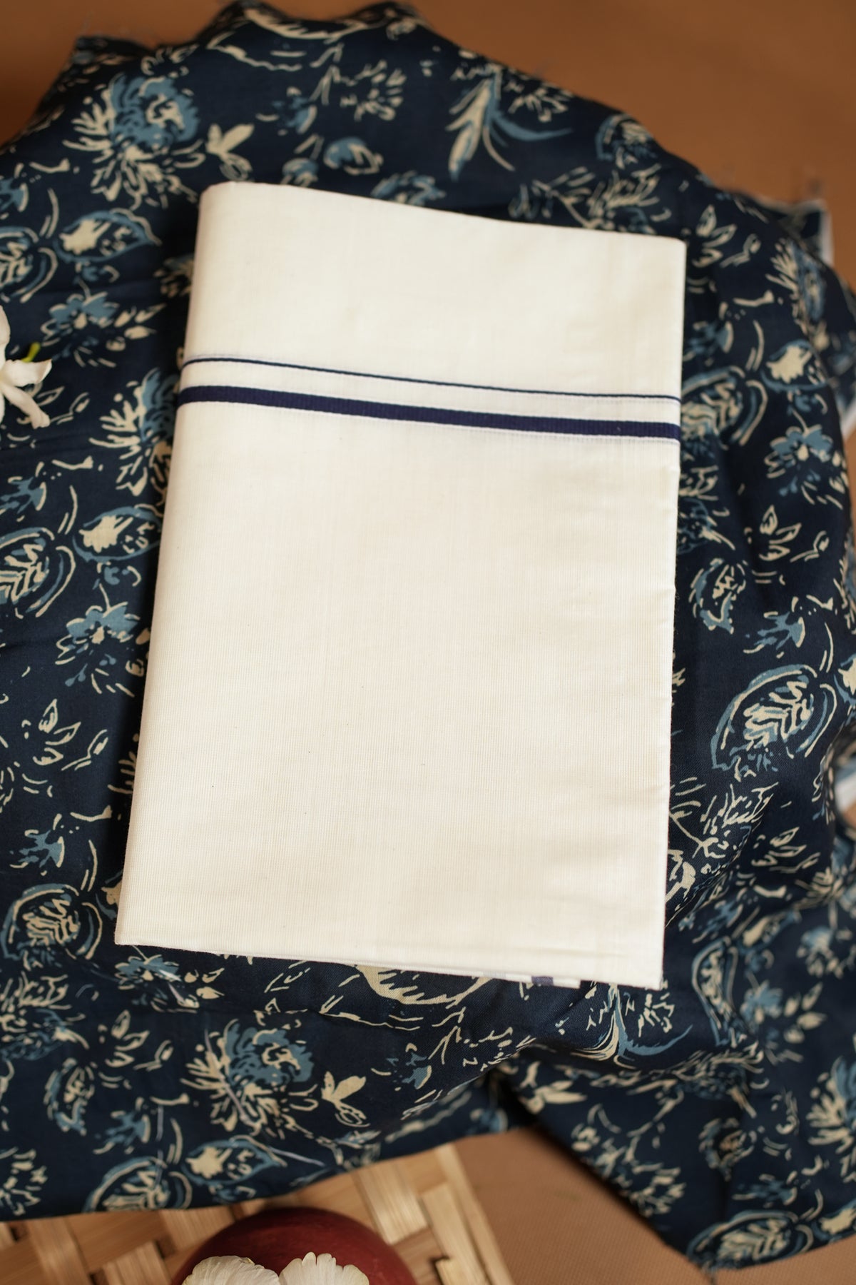 Amrutha- Dark Navy Puliyilakkara Settumund with Printed Blouse Material