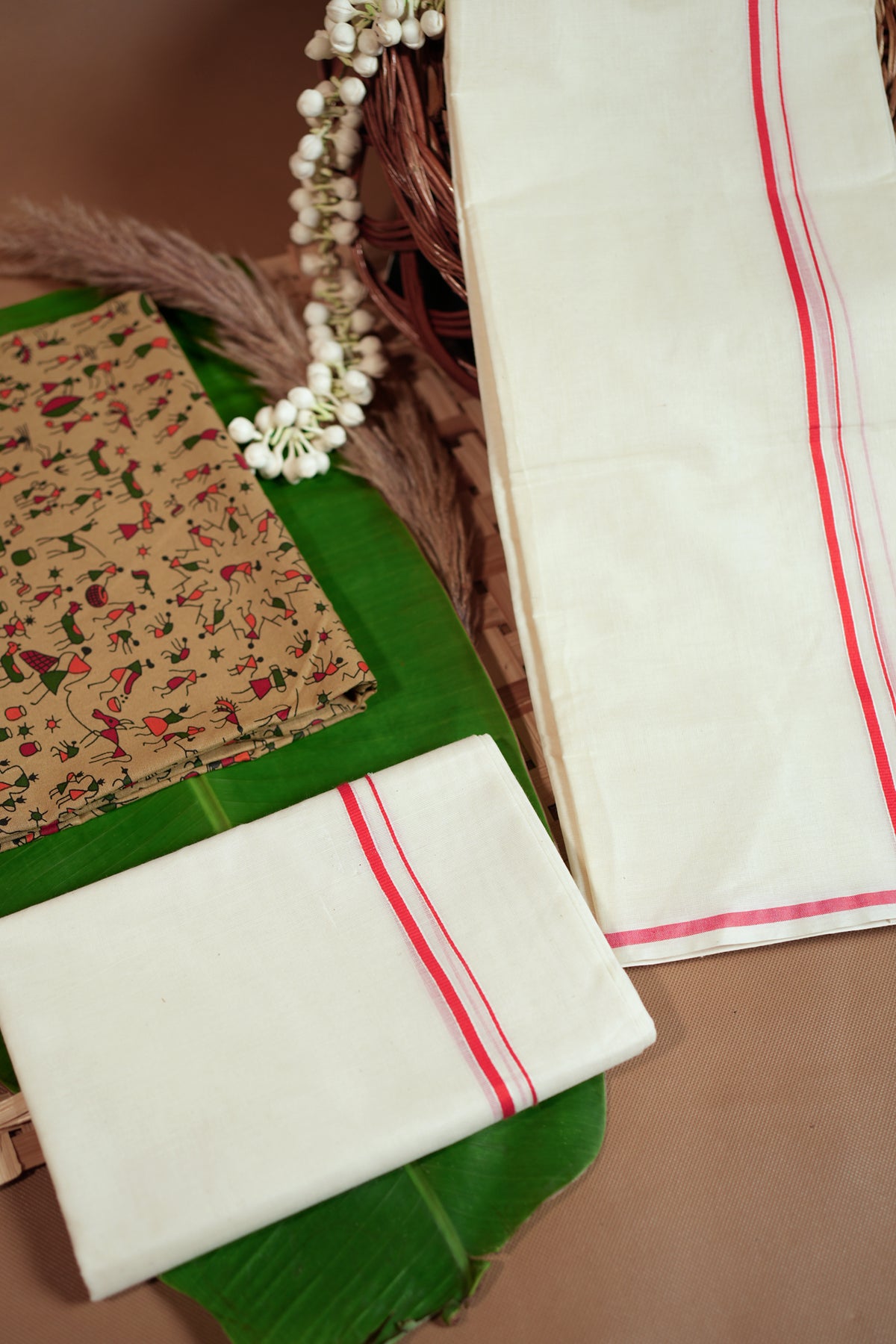Aadhi Chithra Kattikkara Settumund with warli Printed Blouse Material
