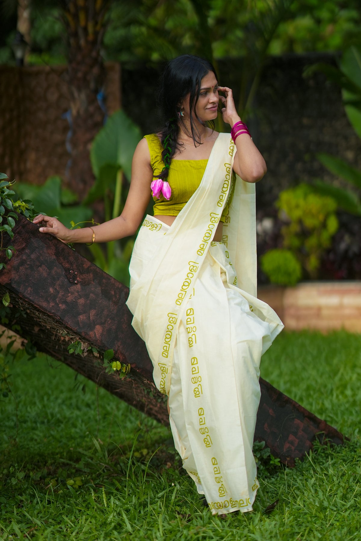 Malayali Printed Off Green Pure Cotton Settumundu with Matching Blouse Material