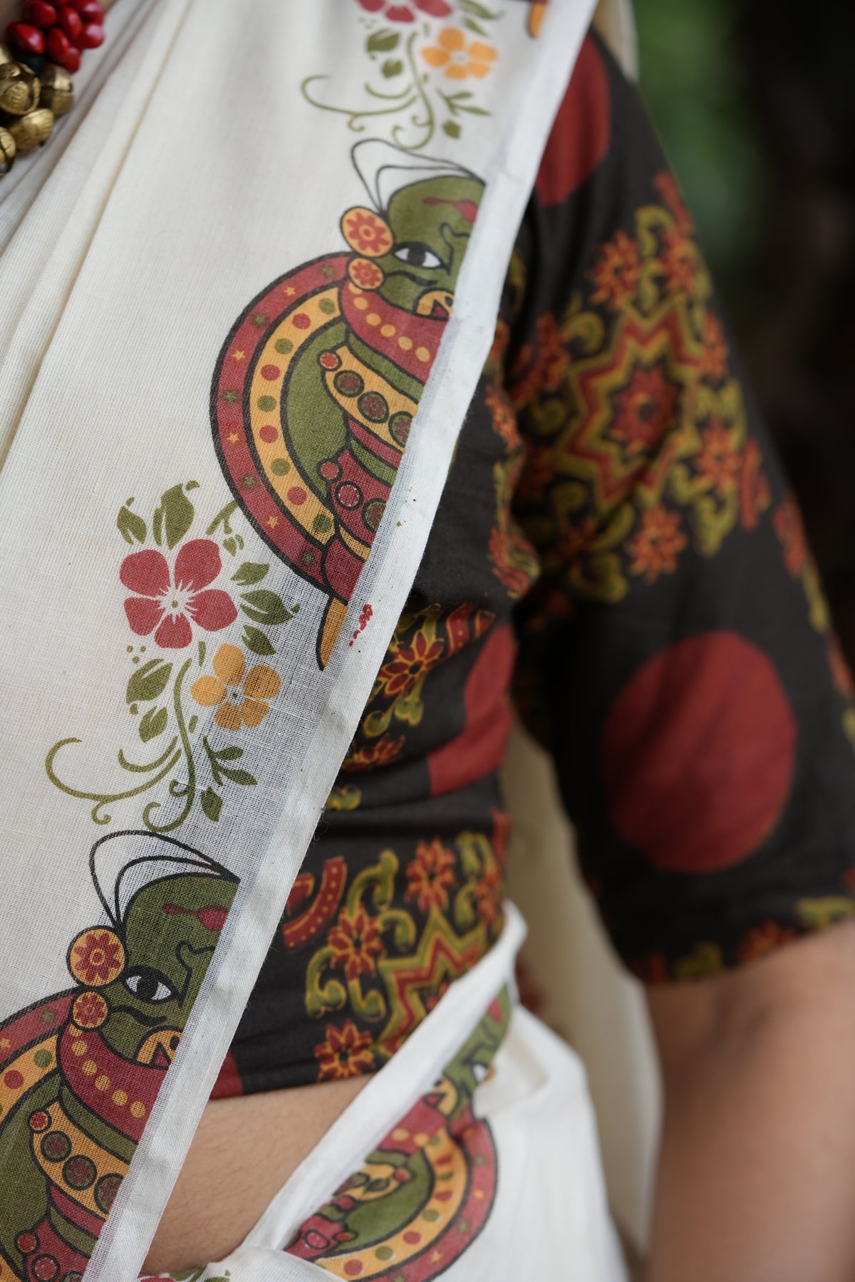 Kathakali Black Printed Settumundu with Matching Blouse Material