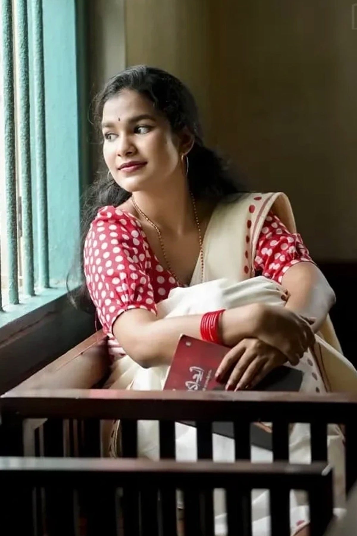 Sumangala Pott - Pure Cotton  Settumund with Matching Printed Blouse Material