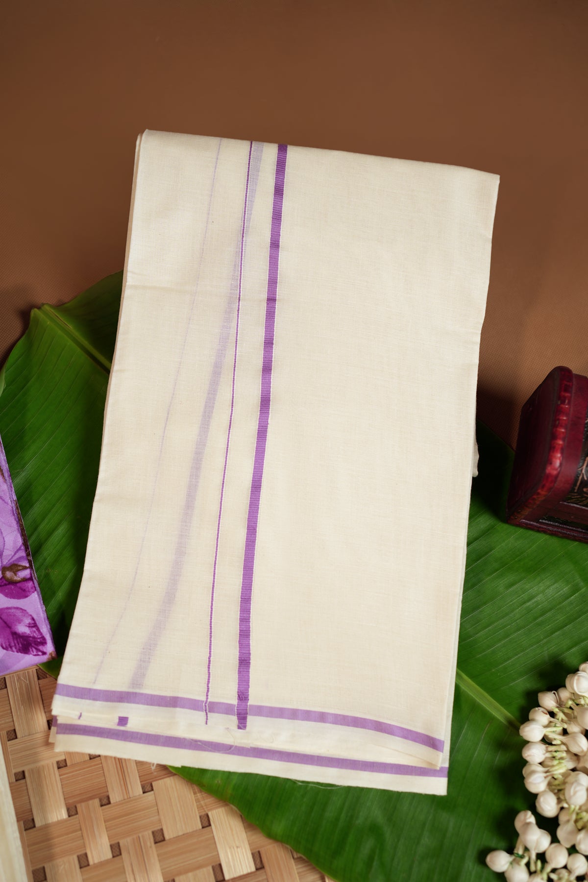 Laasya - Lavender Settumund with Printed Blouse Material