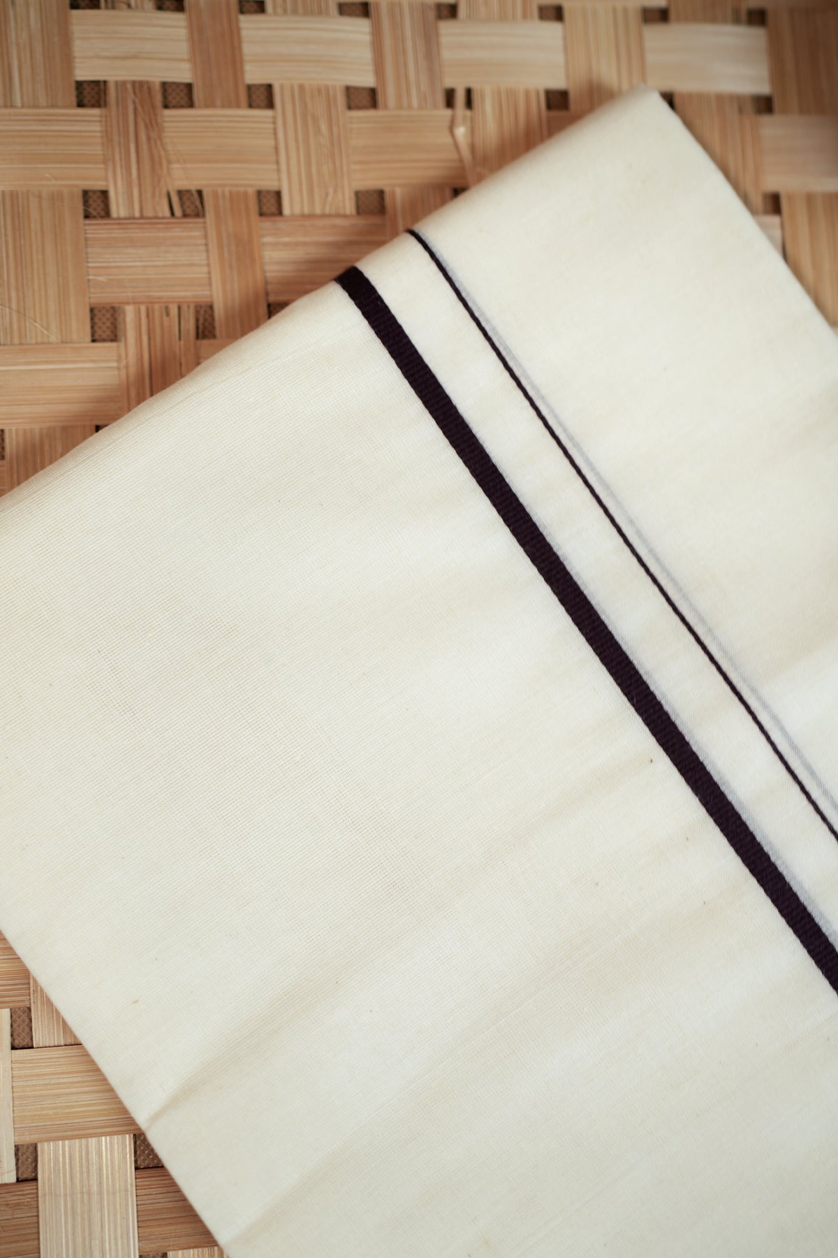 Vaishakhi - Brown Puliyilakkara Settu Mundu with Blouse Material