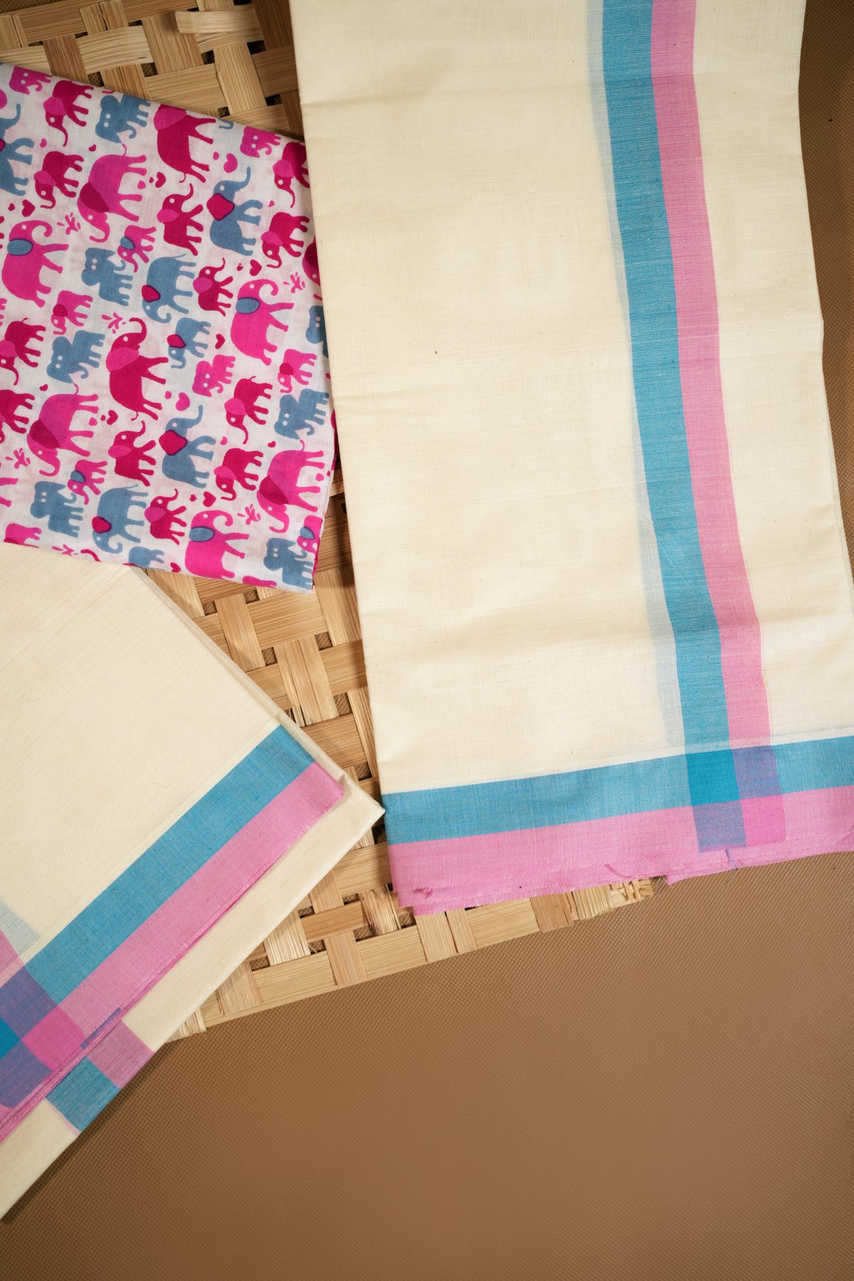 Elephant Nandini - Mulloth Settumund with Elephant Printed Blouse Material