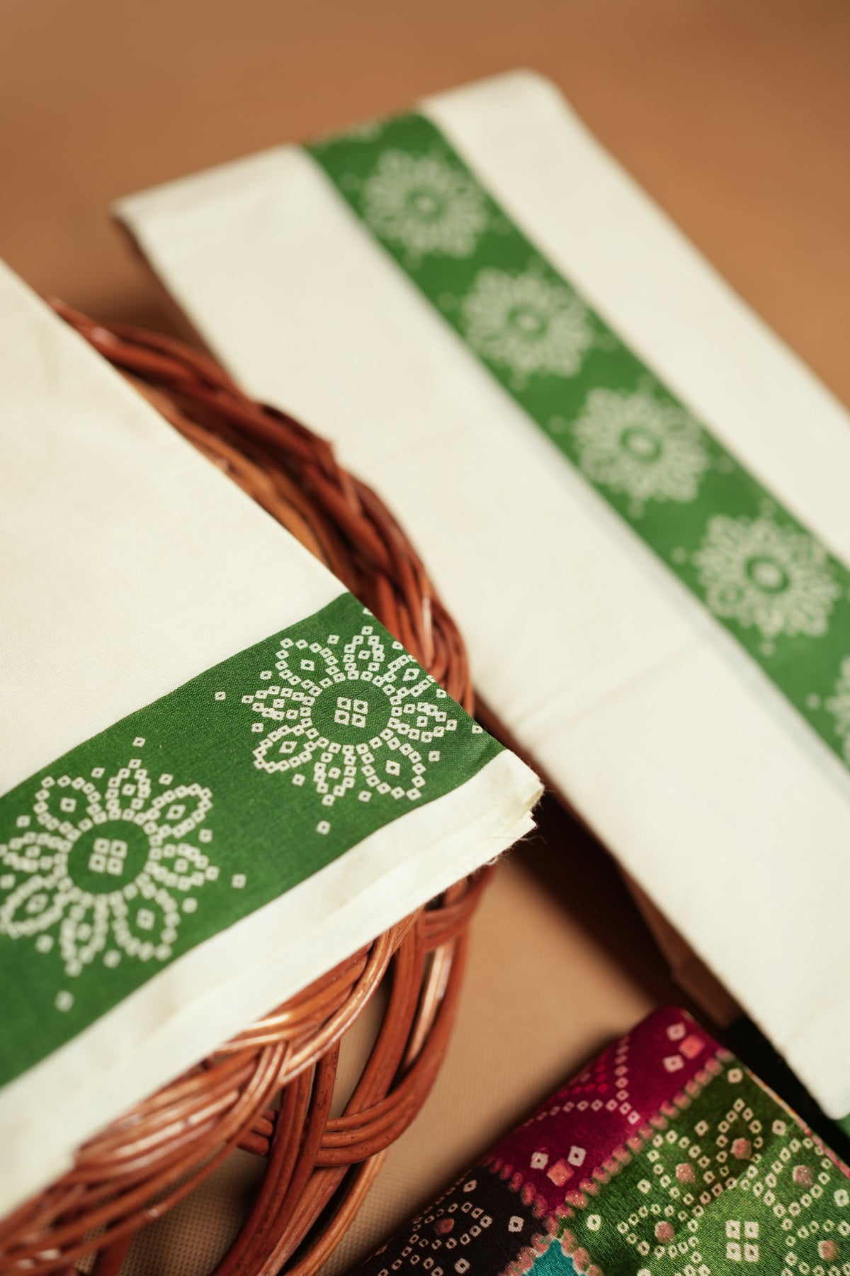 Bhandhini Green Printed Settumund with Matching Blouse Material