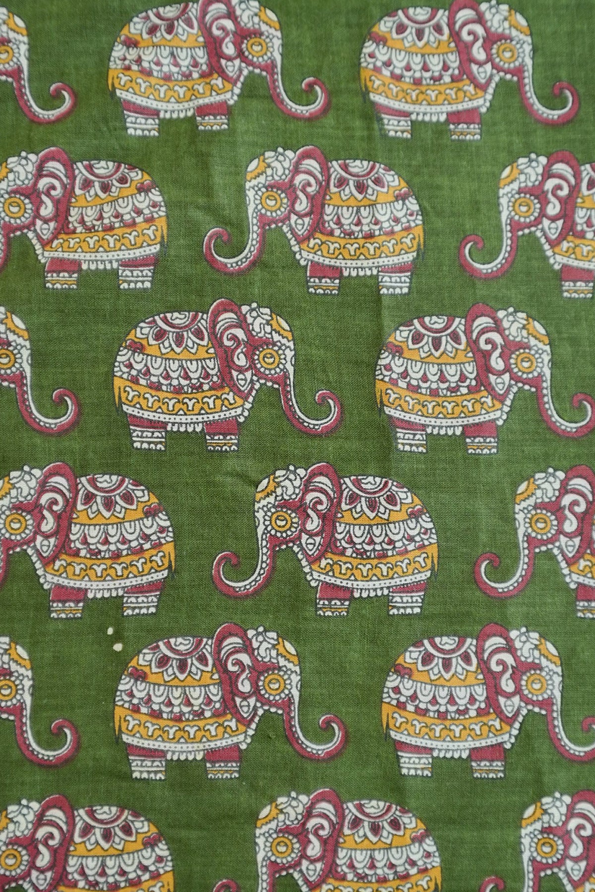Gajashoba- Green Elephant Printed Settumund with Matching Printed Green Blouse Material