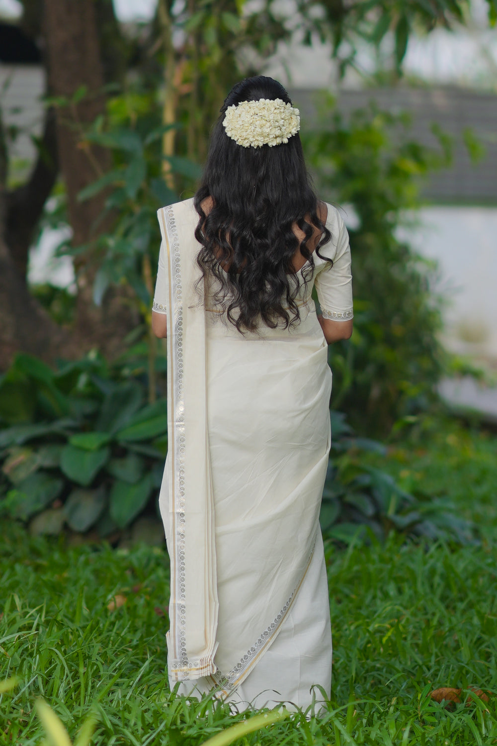 Kavya - Premium Golden Puliyilakkara Settumund with Golden Foil Printed Border with Blouse