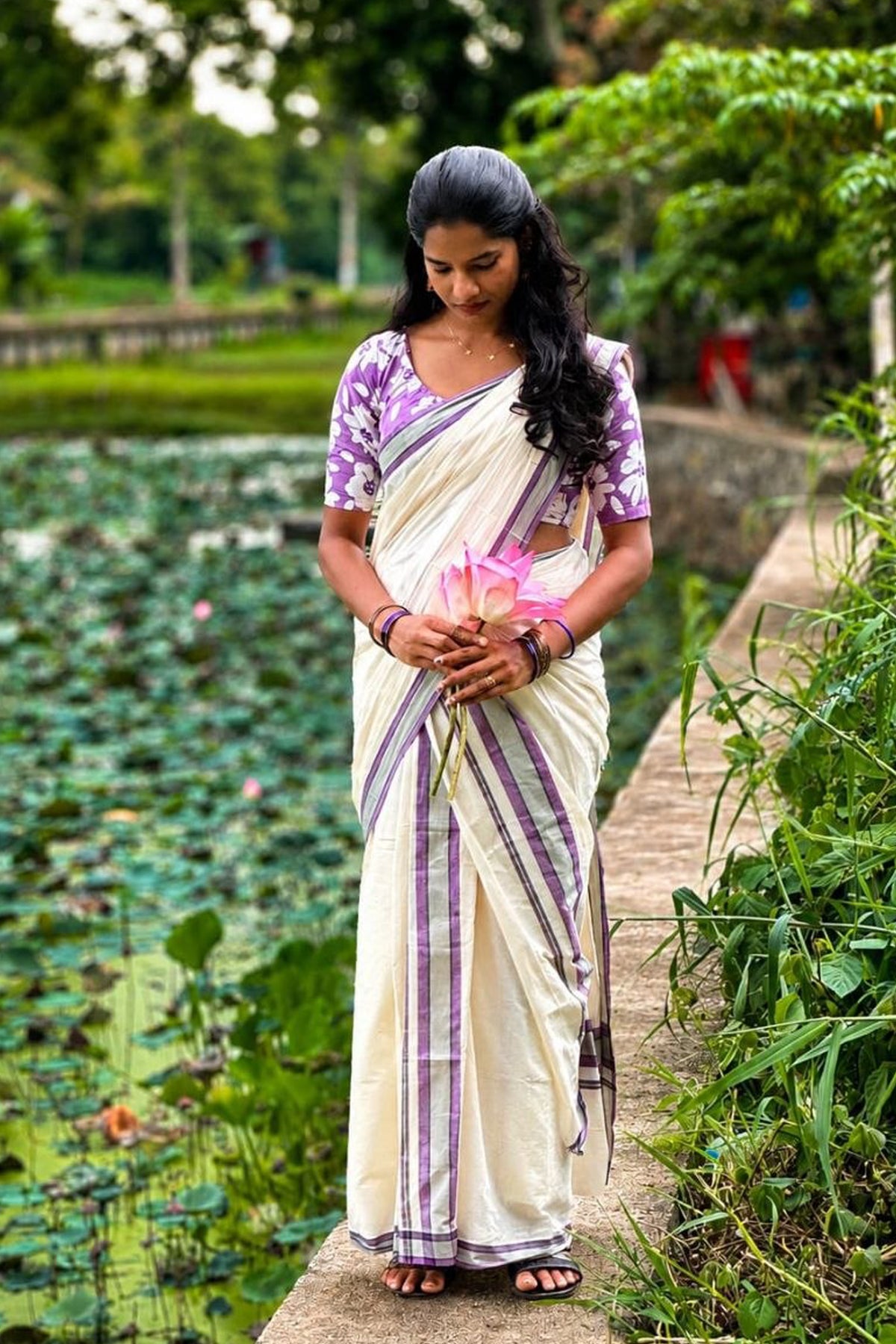 Dhaksha - Pure Cotton Mulloth Settumund with Matching Blouse Material