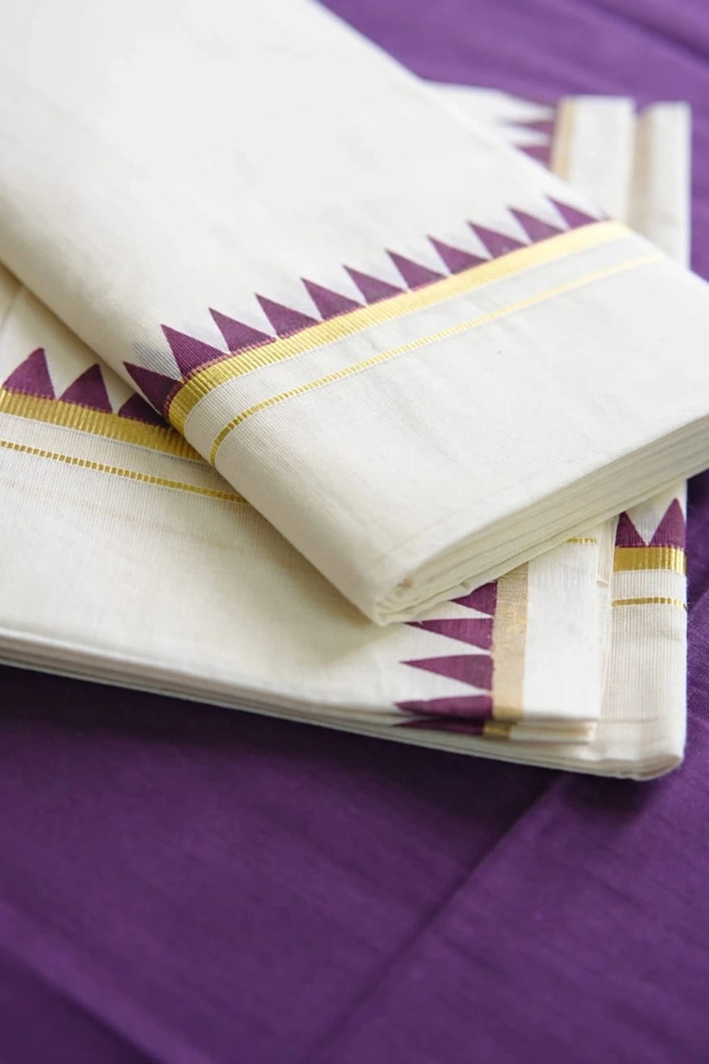 Sahasra– purple Temple Printed Settumund with Kasav Border Blouse Material