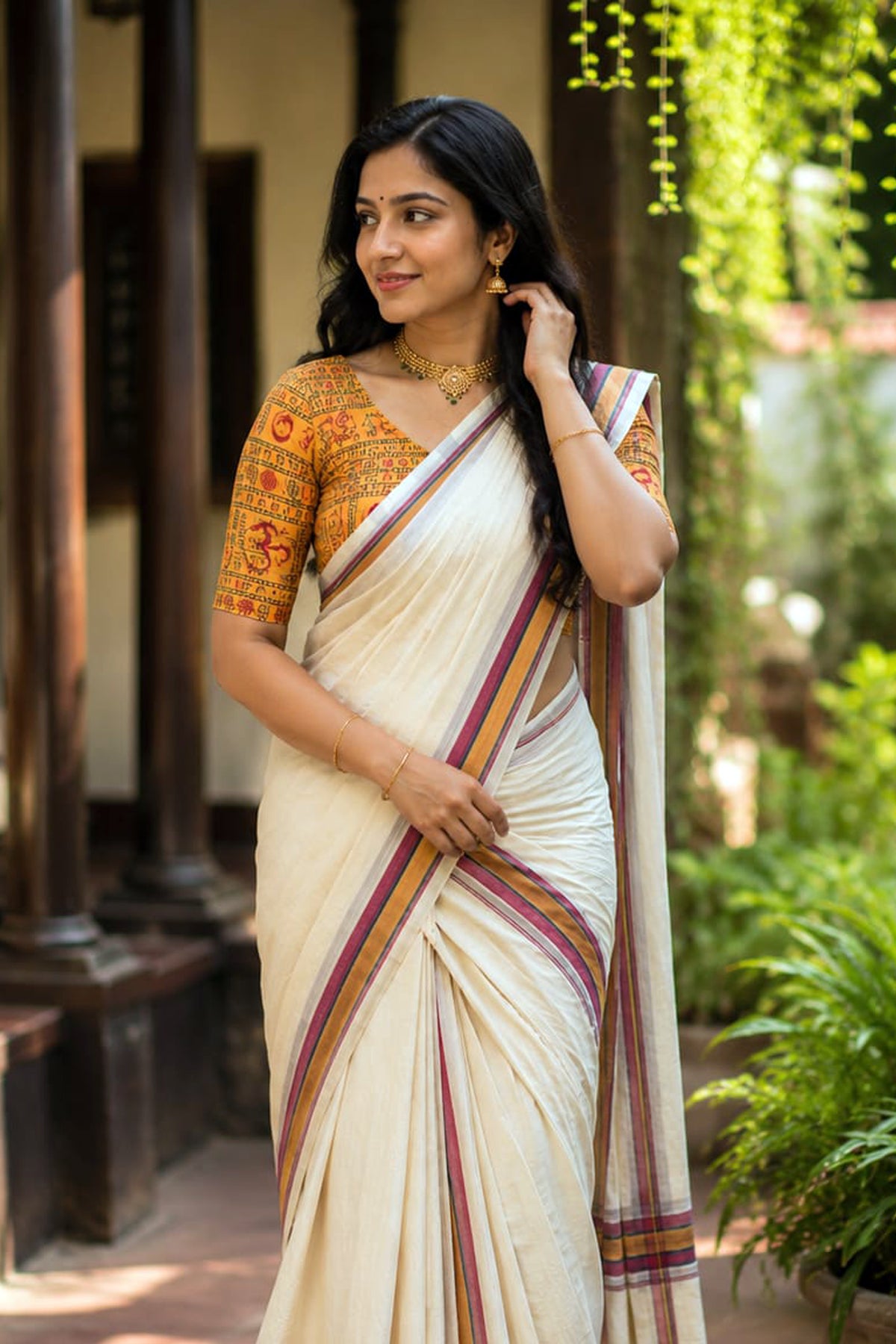 Ohm Pure Cotton Traditional Kerala Mulloth Settumund with Ohm Printed Blouse Material