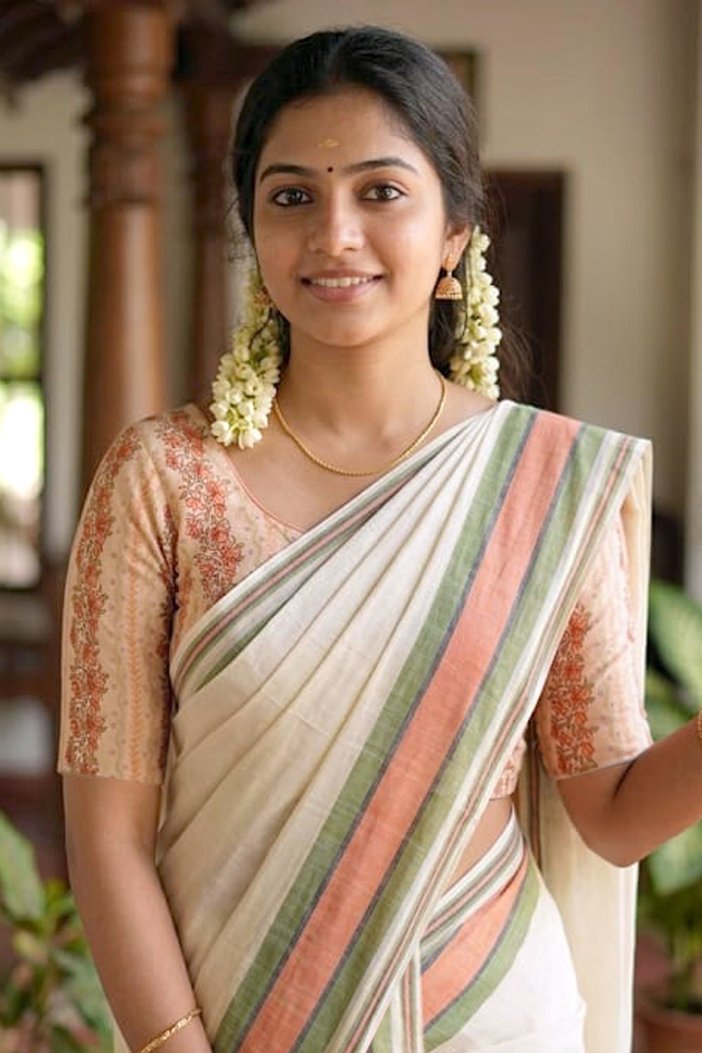 Niranjana Pure Cotton Traditional Kerala Mulloth Settumund with Floral Printed Blouse Material
