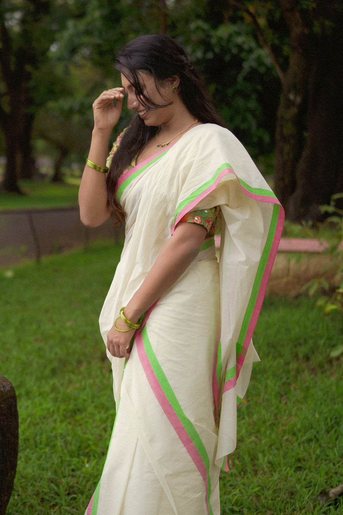 Pankajam Pink and Green Border Pure Cotton Settumundu with Printed Blouse Material