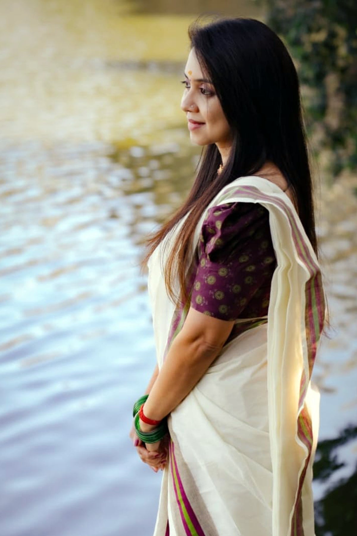 Varsha- Purple & Olive Green Kattikkara Settu Mundu with Printed Blouse Material