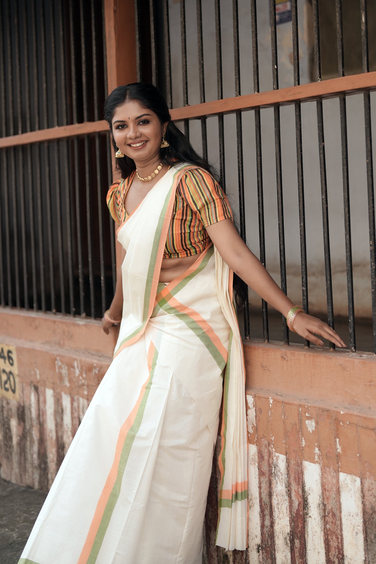 Indhulekha - Pure Cotton Traditional Kerala Mulloth Settumund with Striped Blouse Material