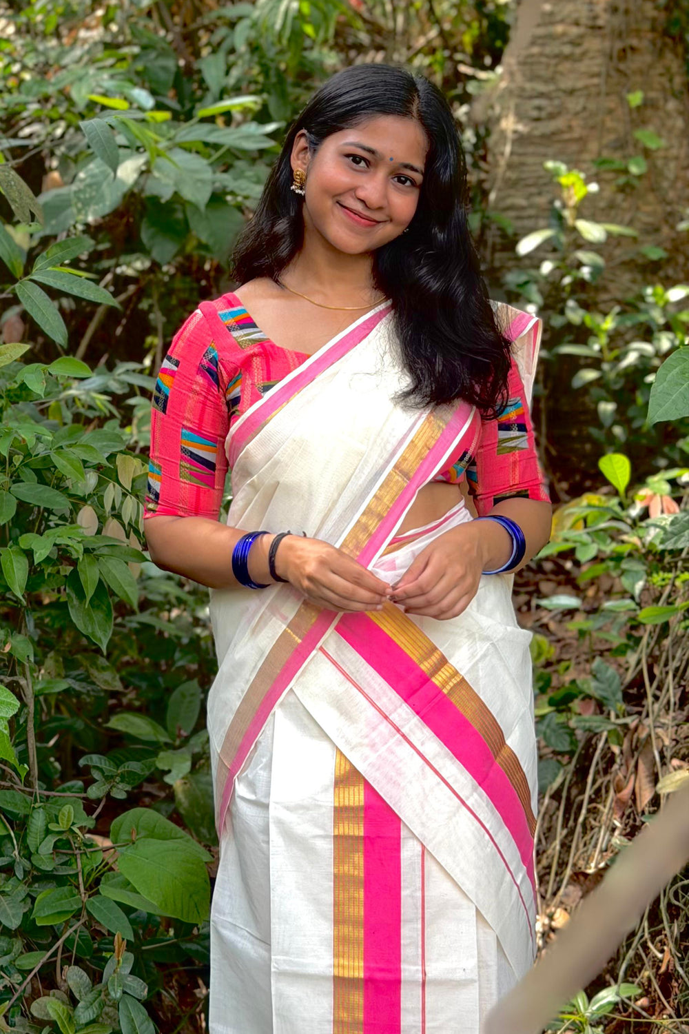 Deepika- Rose and Golden Kasavu Settumund with Matching Printed Blouse Material