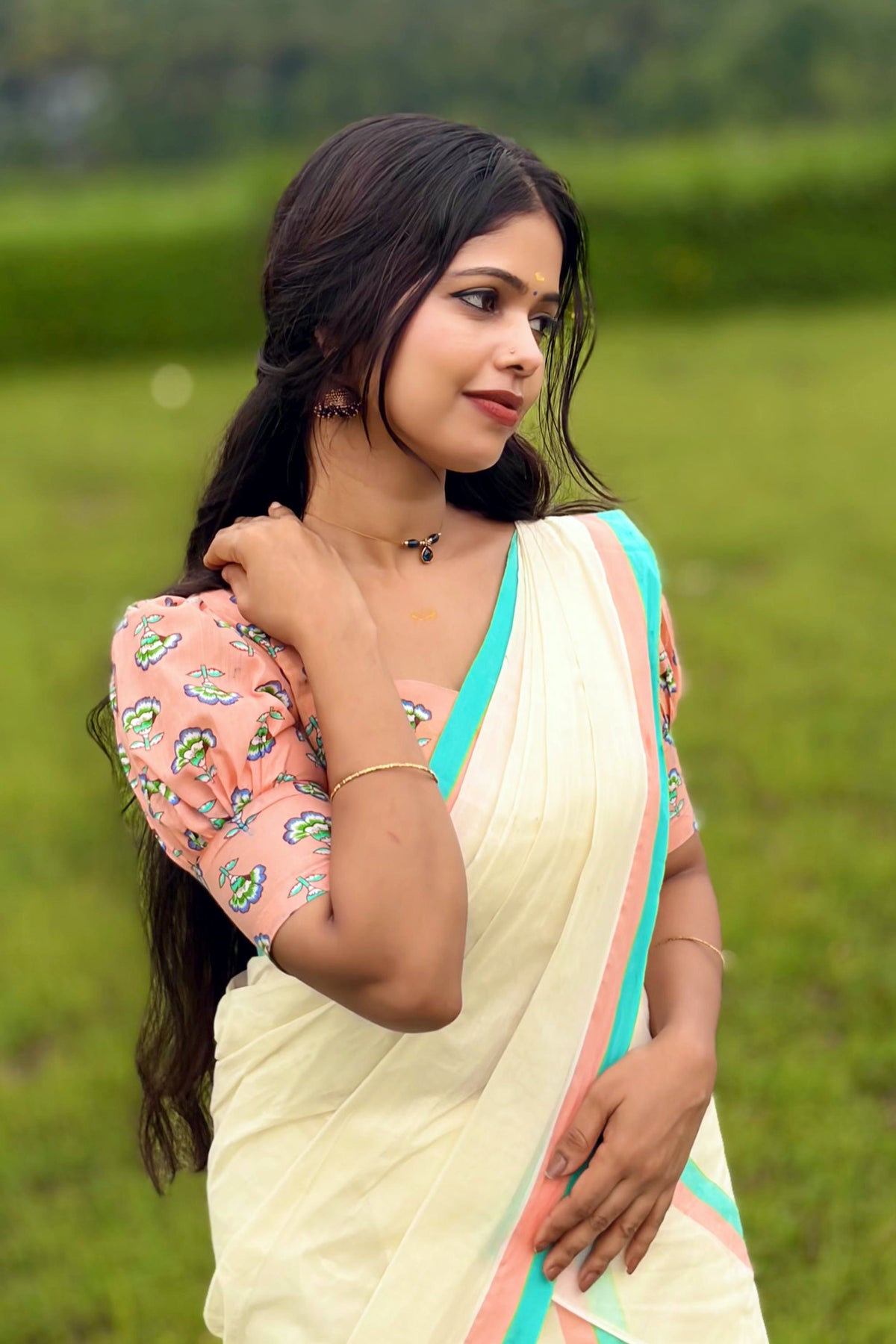 Athulya- Traditional Settumundu with Printed Blouse Material