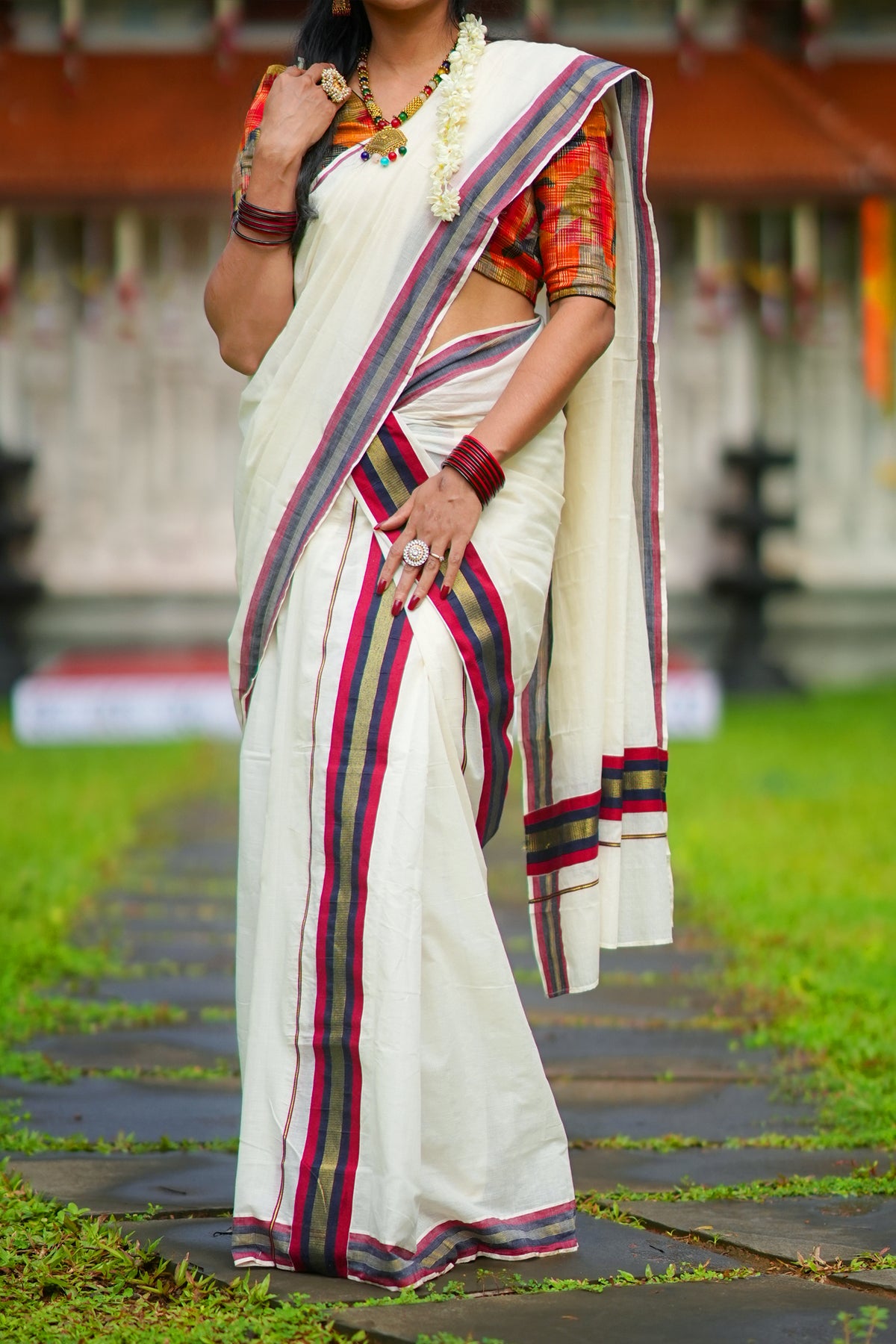 Thejomayi Settumundu with Multicolour Striped Border & Printed Blouse Material