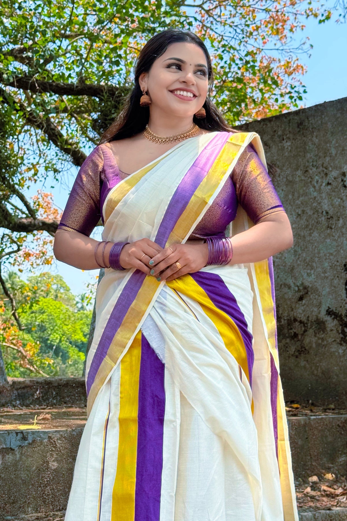 Aathira – Violet and Golden Kasav Settumund with Brocade Blouse Material