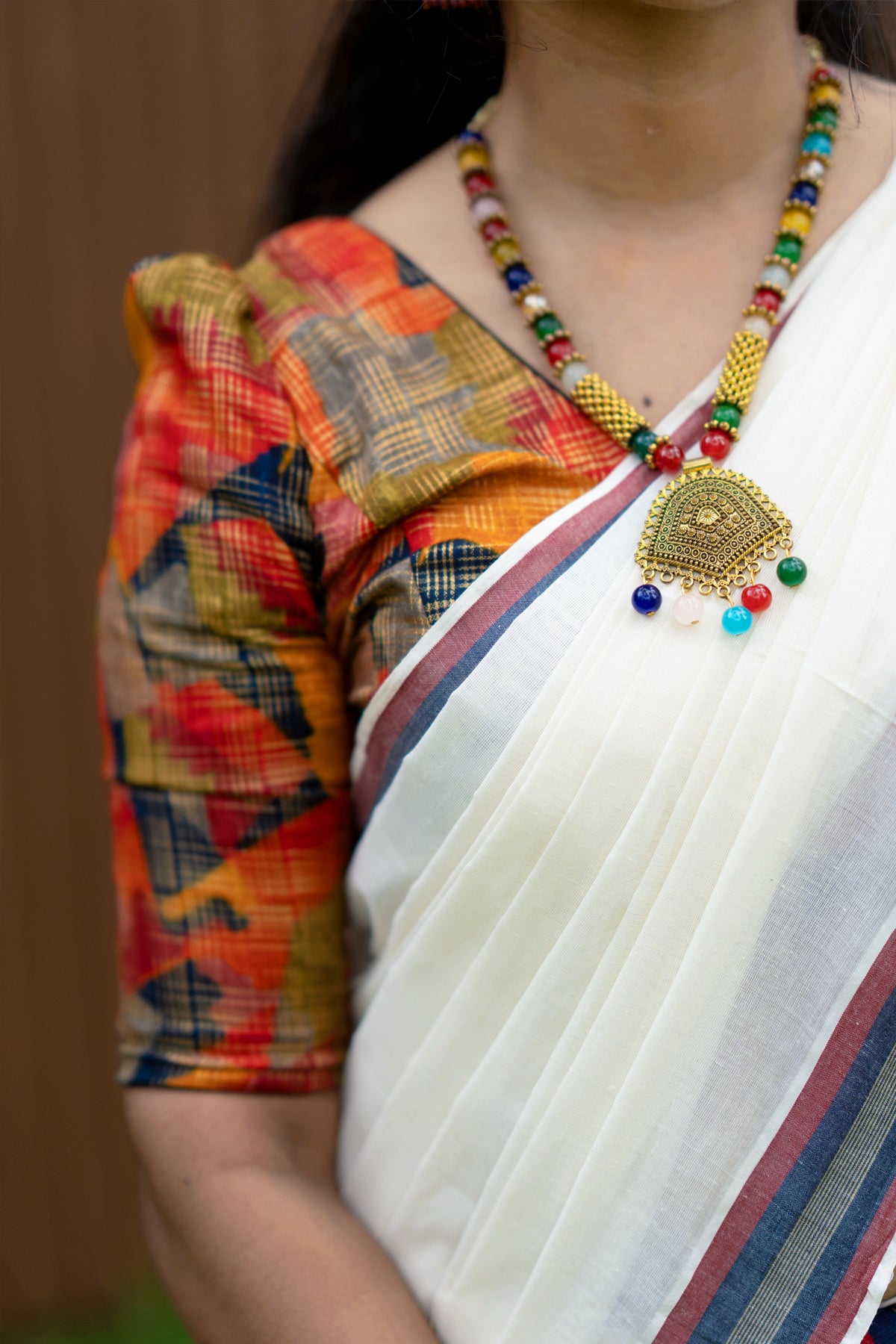 Jyothirmayi Settumundu with Multicolour Printed Blouse Material