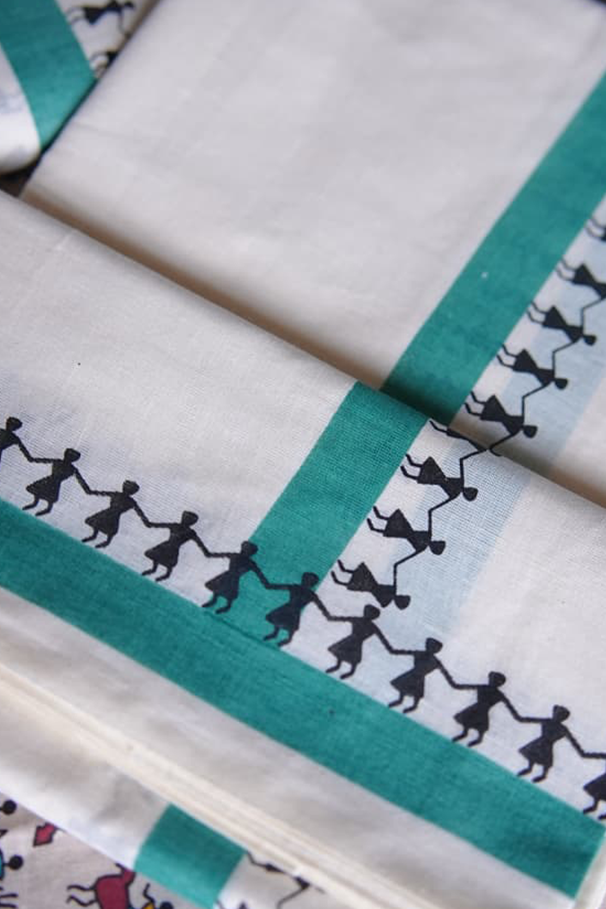 Aadhirekha - Cyan Warli Printed Settumund with Printed Blouse Material