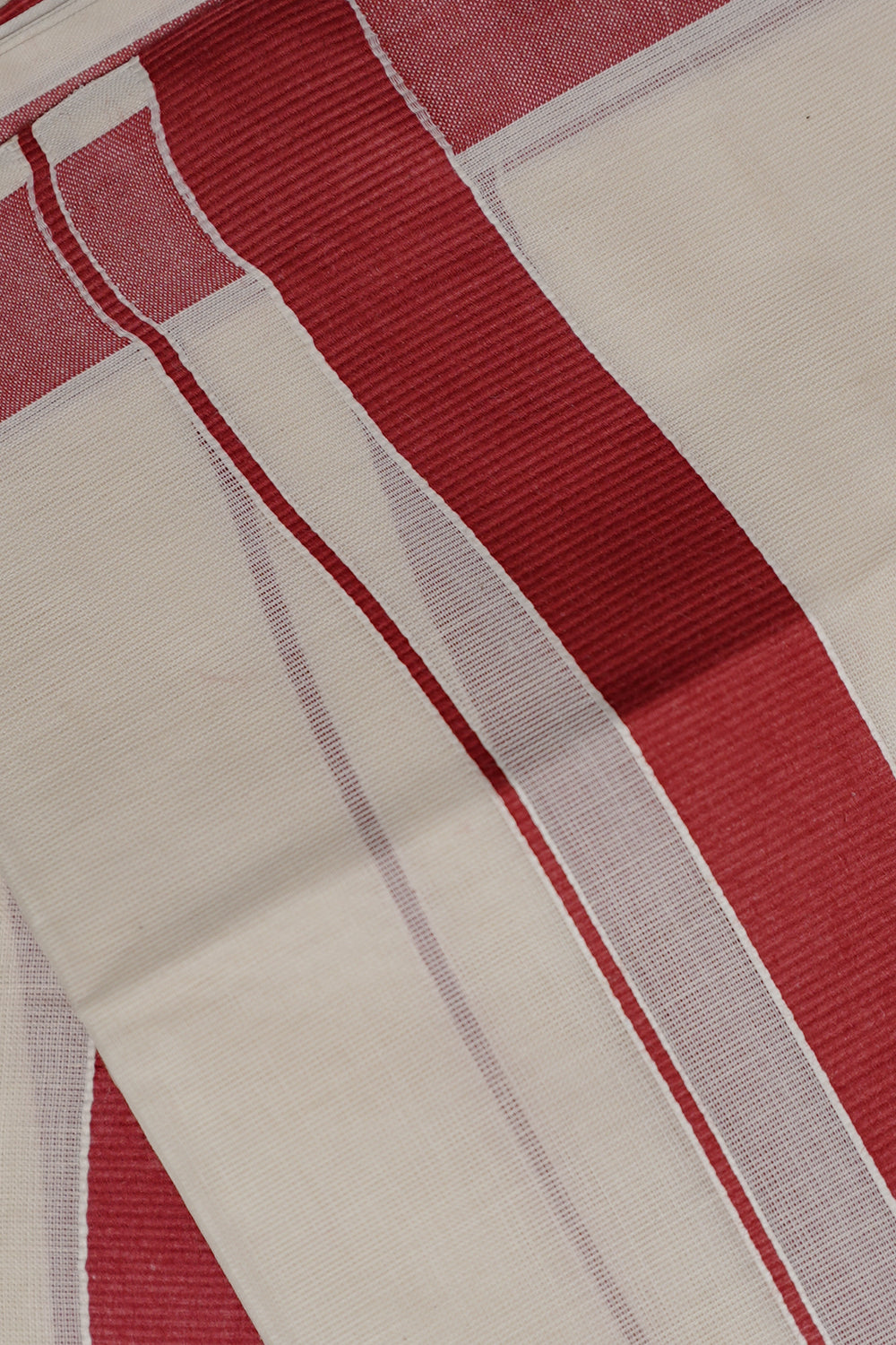 Abhaya - Kerala Traditional Kattikkara Settmundu with Blouse Material