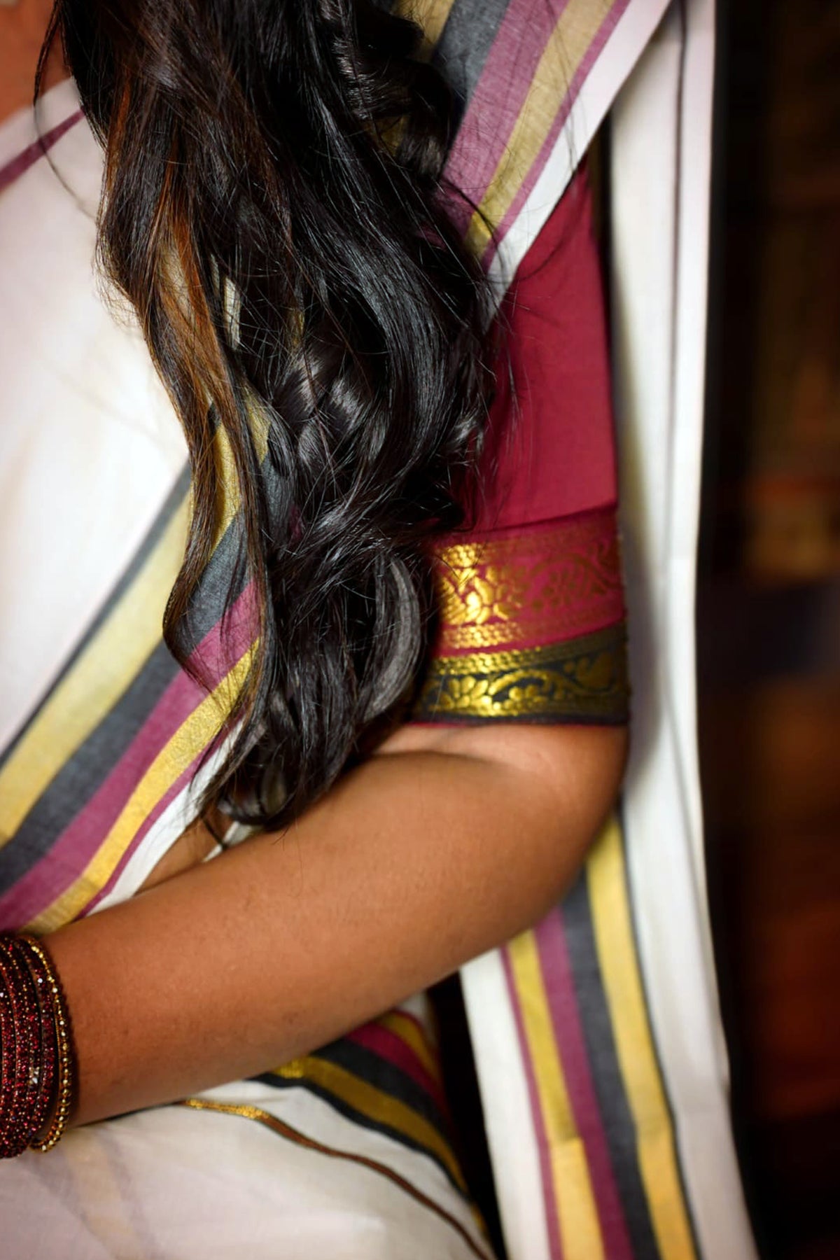 Ganga – Maroon and Black Kasav Settumund with Matching Blouse Material