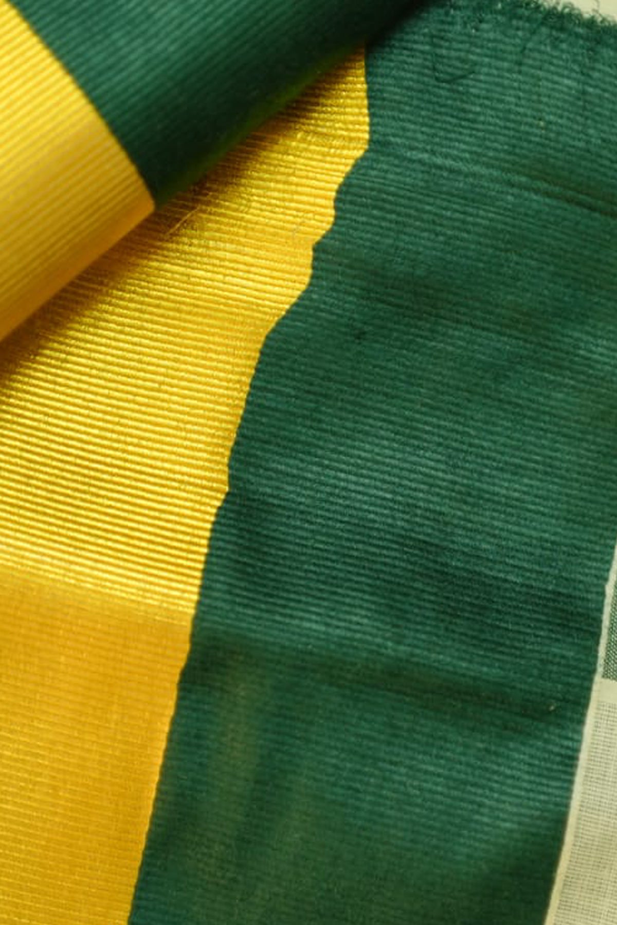 Vilasini – Half &amp; Half Green and Golden Kasav Settumund with Brocade Blouse Material