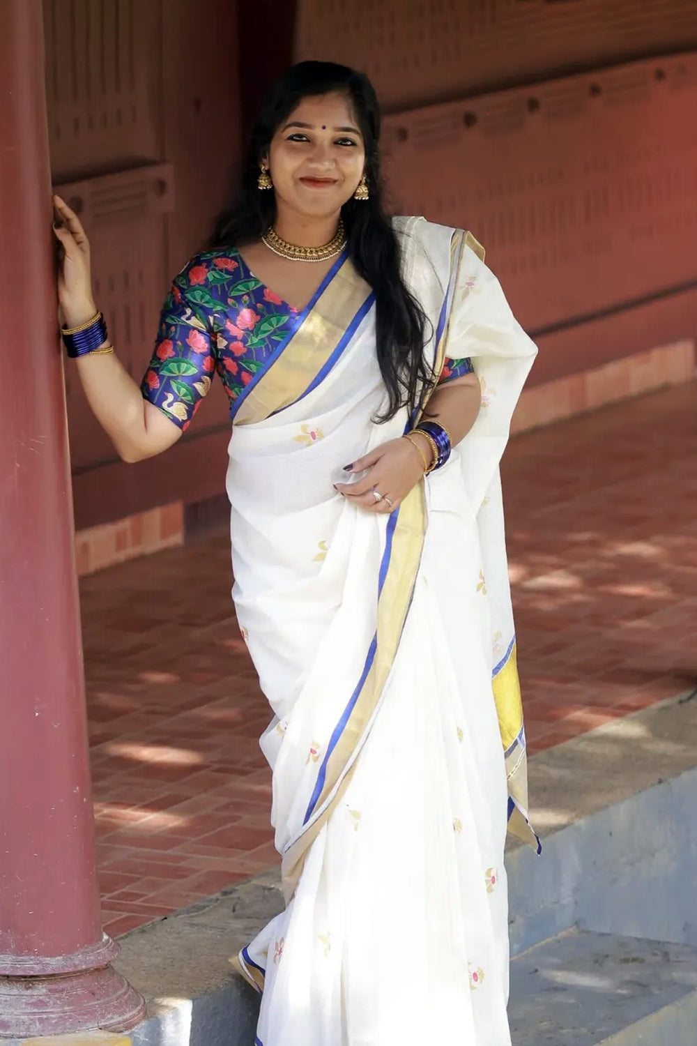 Hamsadwani - Abhiramam Traditional Saree without Blouse