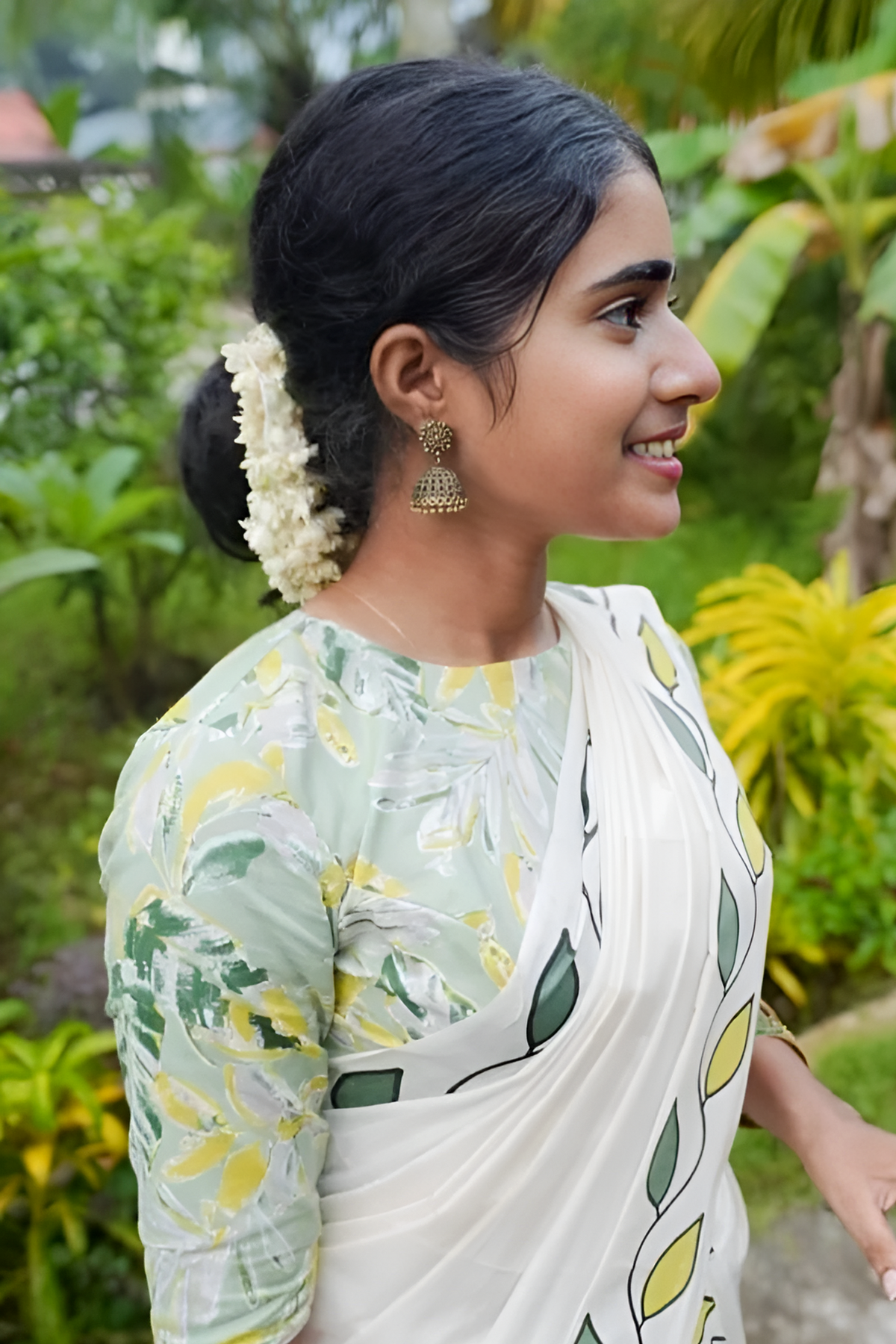Ila - Yellow and Green Leaf Printed Settumund with Matching Blouse Material