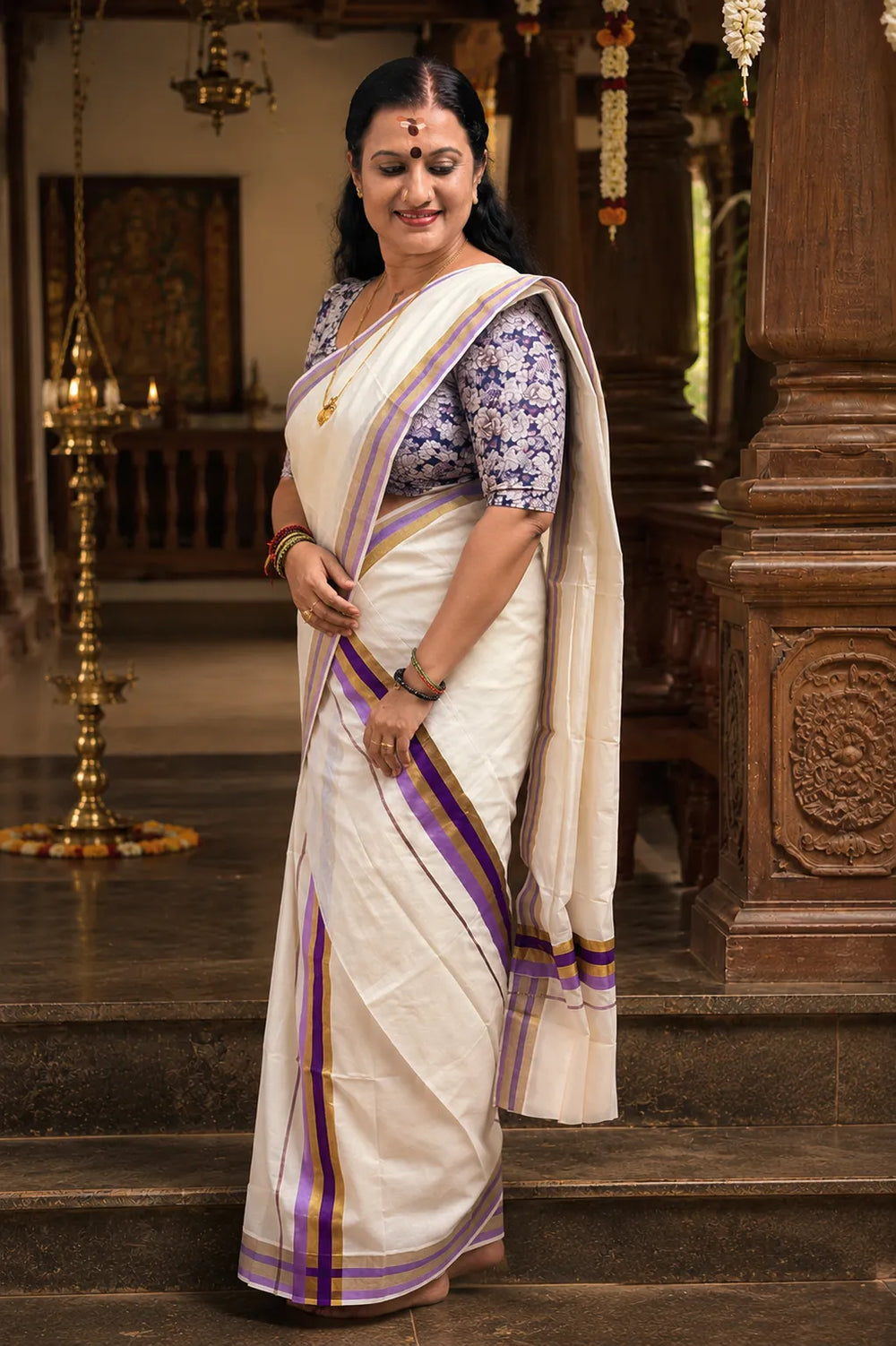 Laila – Lavender and Golden Kasav Settumund with Lavender Floral Shimmering Blouse Material
