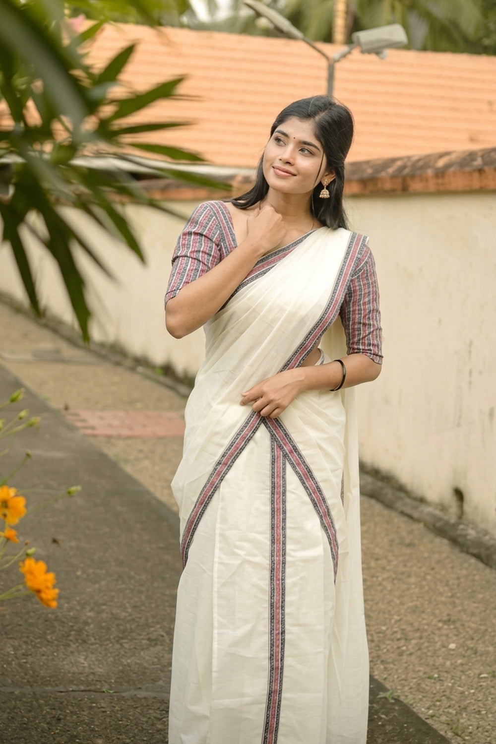 Lalitha – Border Stitched Settu Mundu with Matching Blouse Material
