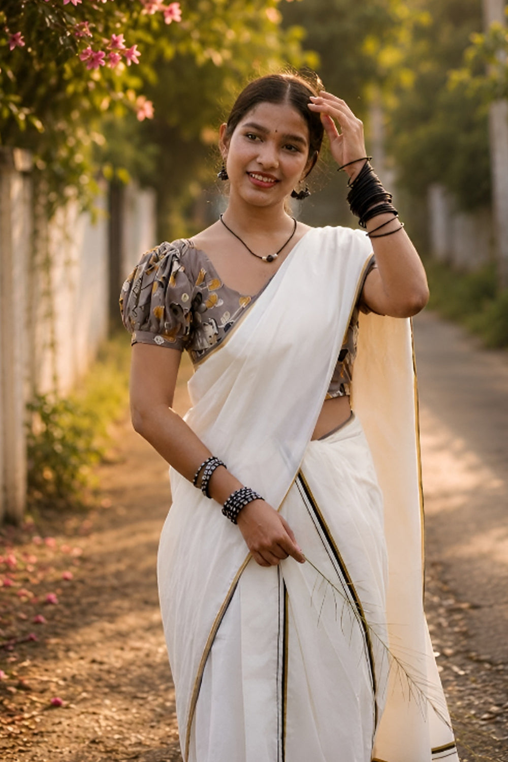 Meera - Double Puliyilakkara Settumund with Kalamkari Blouse Material