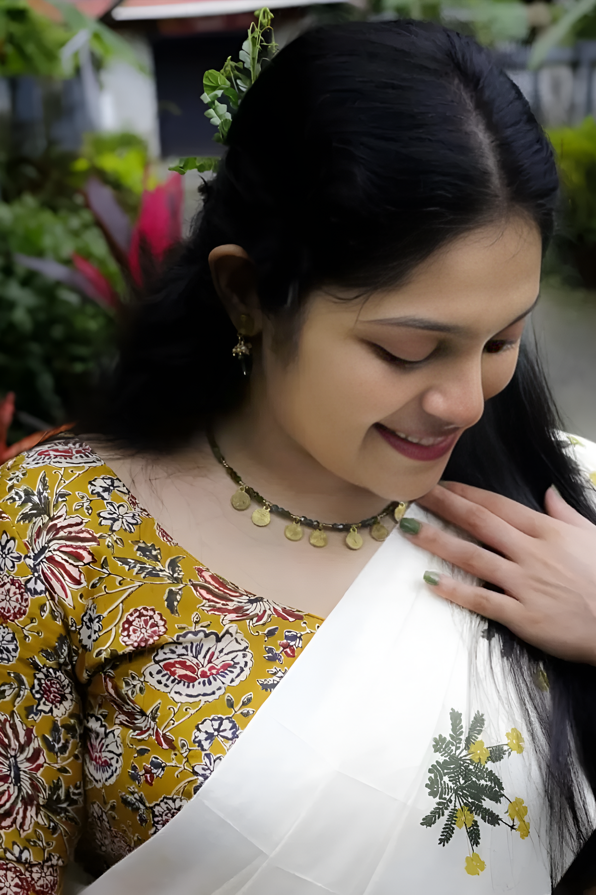 Mukkutti - Yellow and Green Mukkutti Printed Settumund with Matching Printed Blouse Material