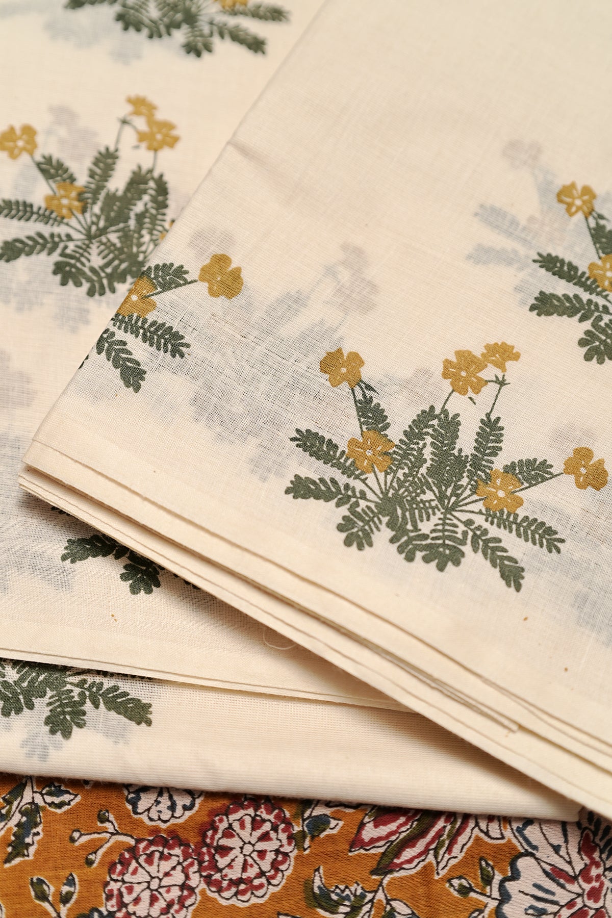 Mukkutti - Yellow and Green Mukkutti Printed Settumund with Matching Printed Blouse Material
