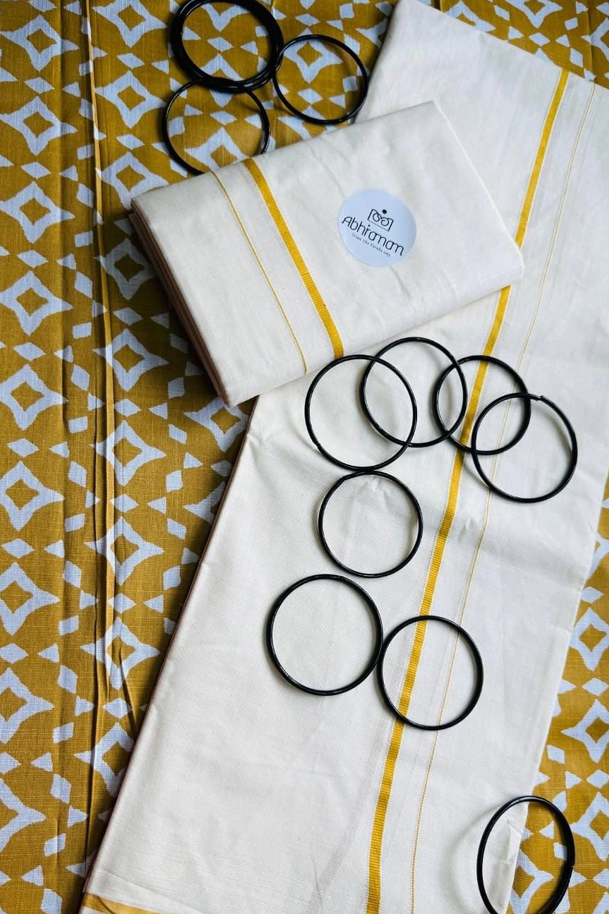 Nihara-Yellow Puliyikkara with Blouse Material