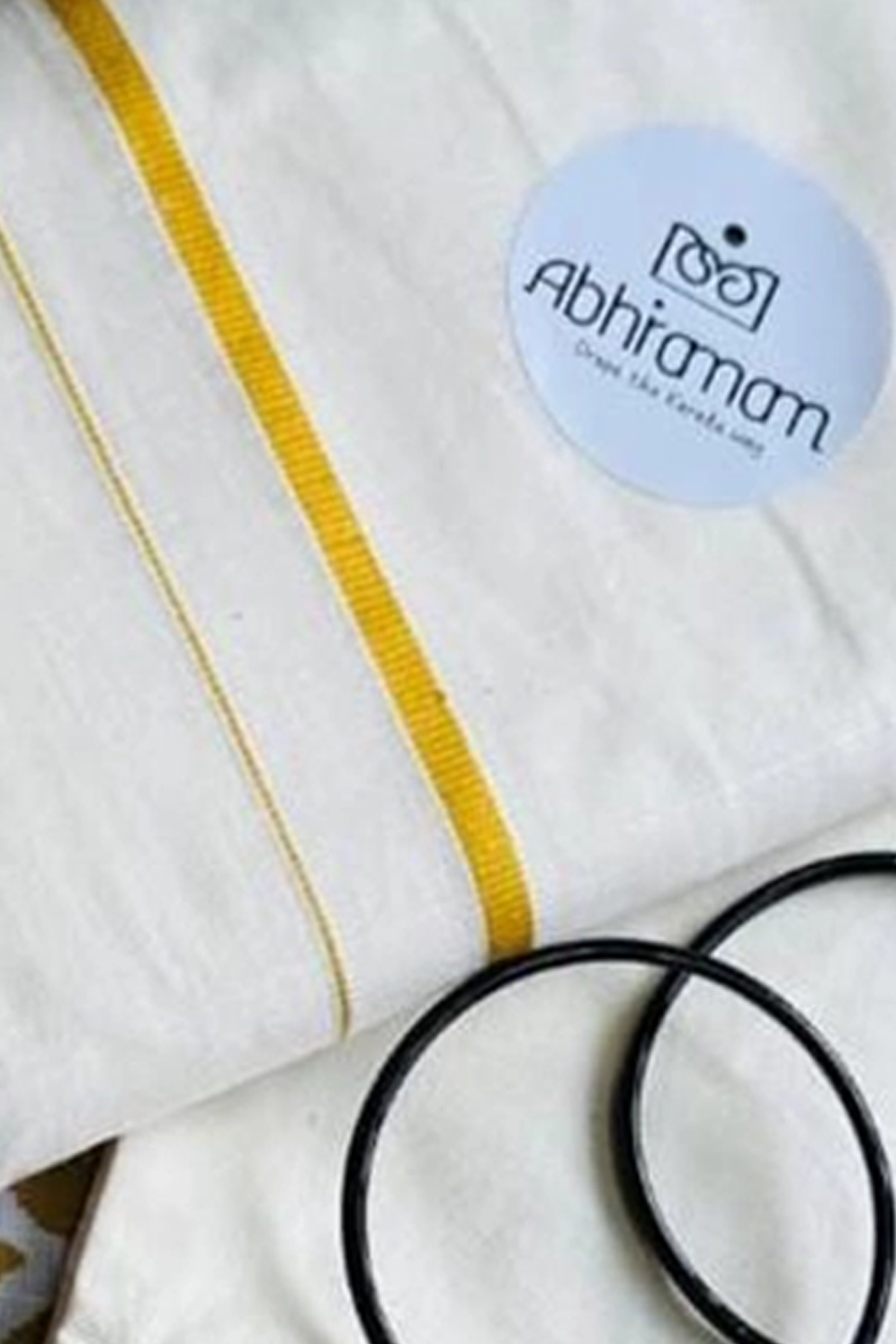 Nihara-Yellow Puliyikkara with Blouse Material