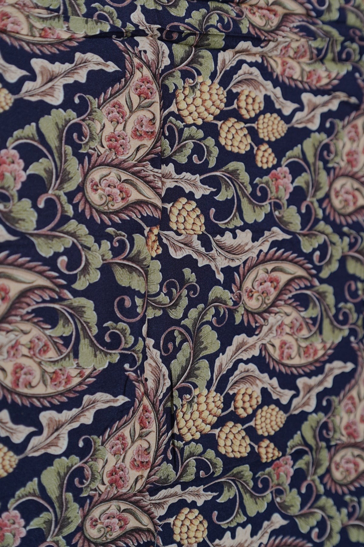 Priyadarshini - Pure Cotton Traditional Kerala Tri-Color Mulloth Settumundu with Printed Blouse Material